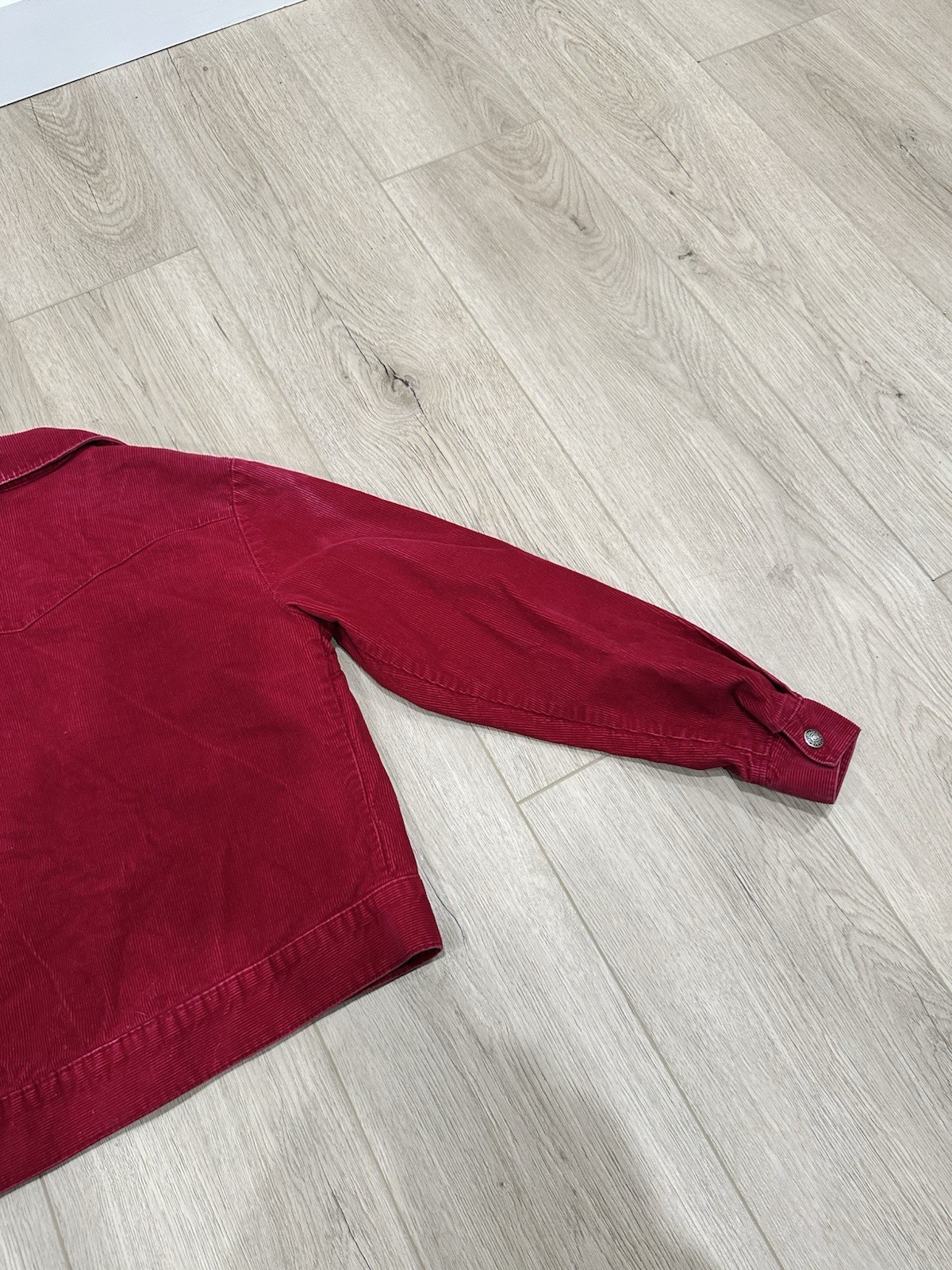 Levi’s White Tab Big E Red Boho Hippie Corduroy Snap Jacket VTG 70’s Women’s