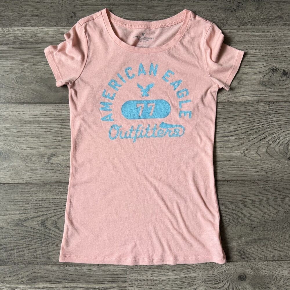American Eagle Outfitters Classic Vintage Y2K Peach/Pink Graphic Tee – XS