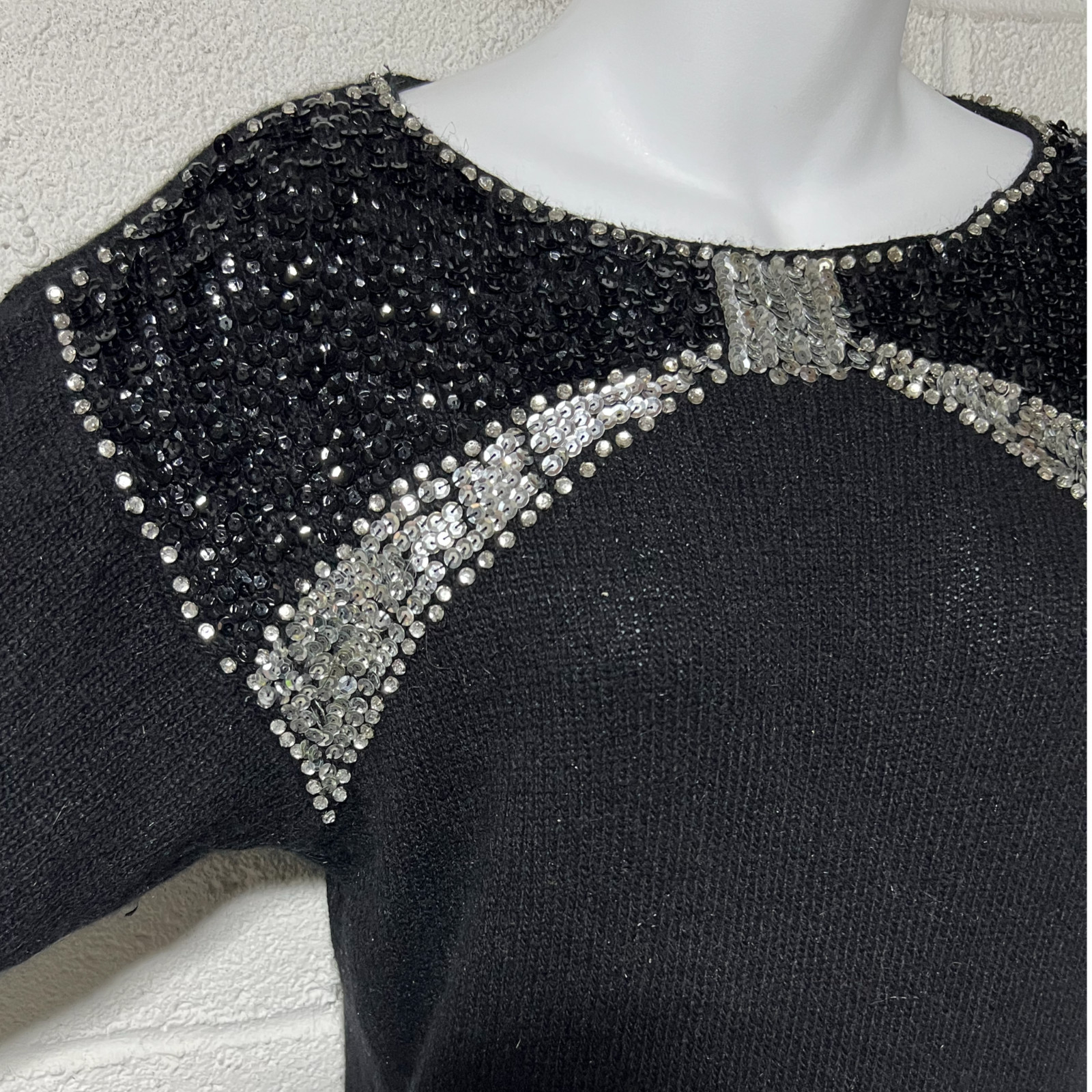 Vintage Black & Silver Sequin Rhinestone Ribbon Bow Embellished Sweater S Angora