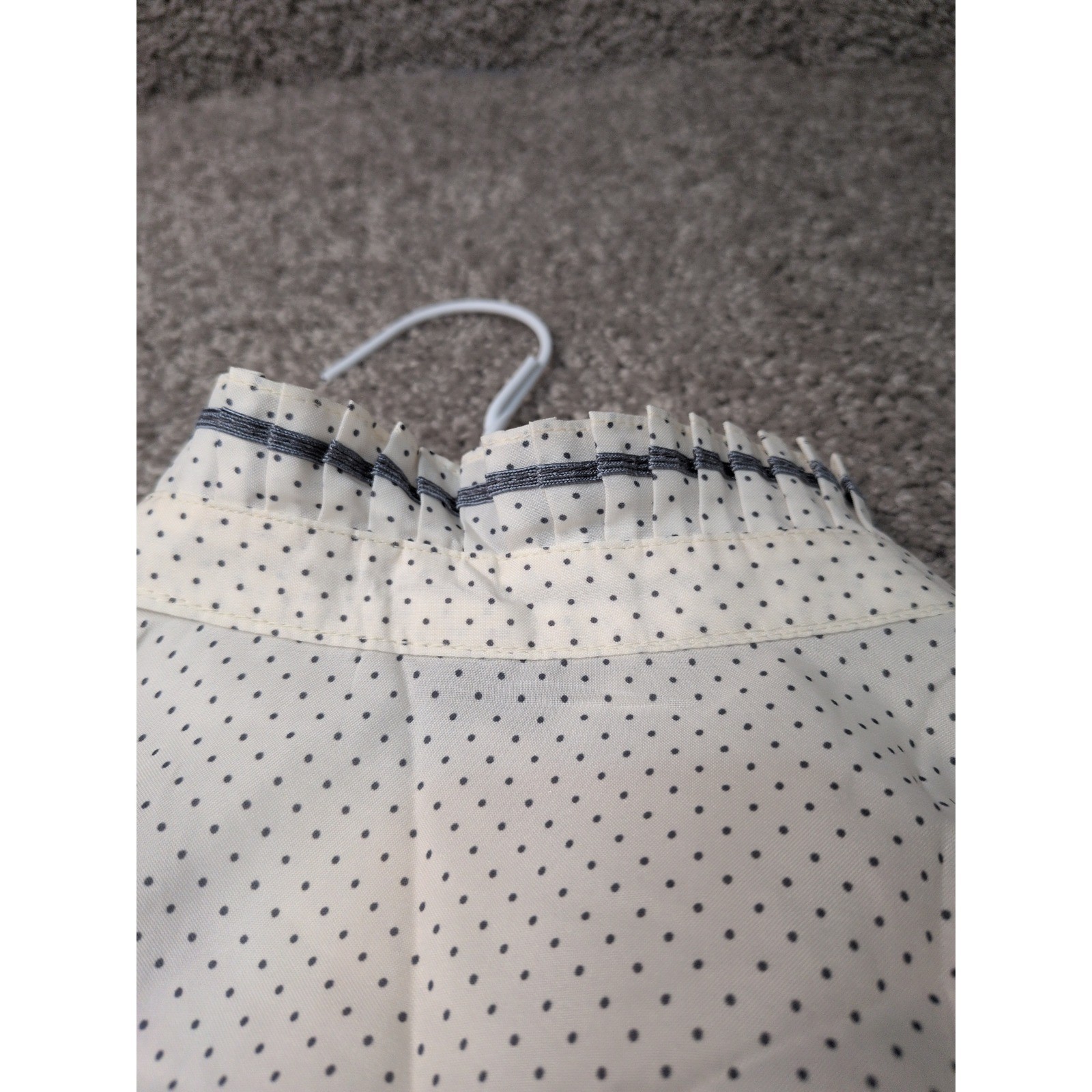 Vintage Cos Cob Polka Dot Ruffle Tuxedo Blouse Cream Navy Blue Long Sleeve L