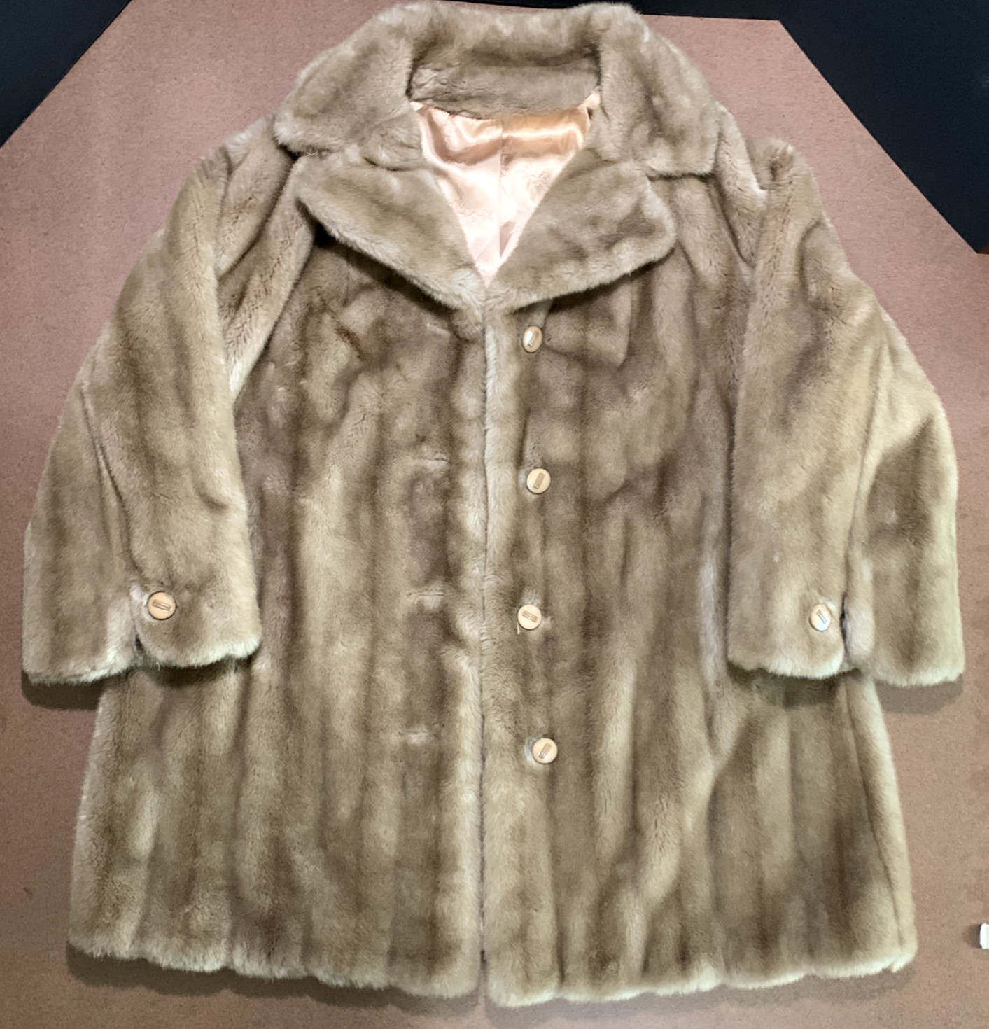 Vintage Grandella II by Sportowne Classy Faux Fur Coat 14 Golden Brown Pockets