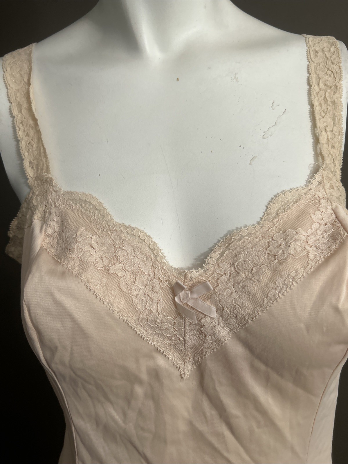 Flesh Colored Camisole, Medium, Nylon, Lace Straps, Unbranded