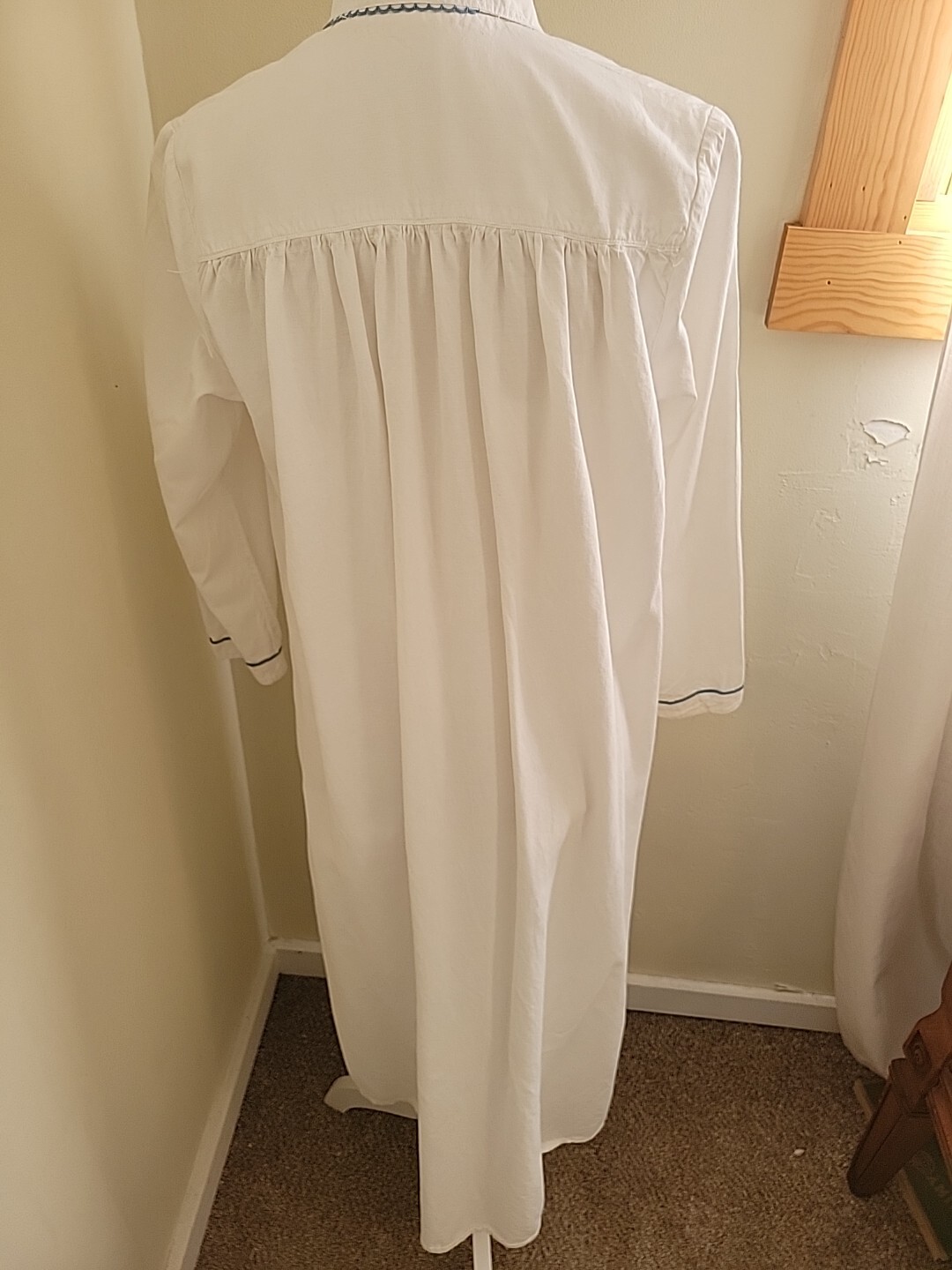 Vintage 40s European Nightgown Large 46