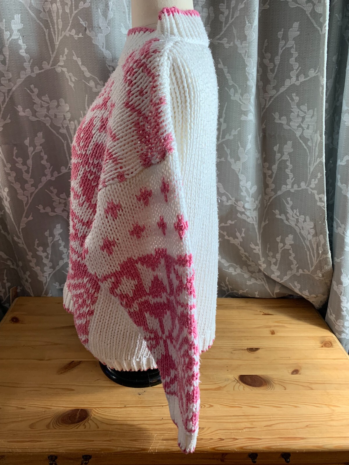 Vtg 80’s Nuovo Industriale Women’s Medium Pink and White Sweater
