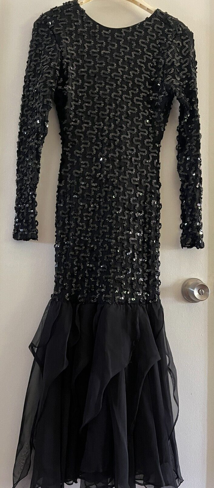 Vintage Dave & Johnny Sequin Stretch Cocktail Dress Long Sleeve Lined Size 5-6