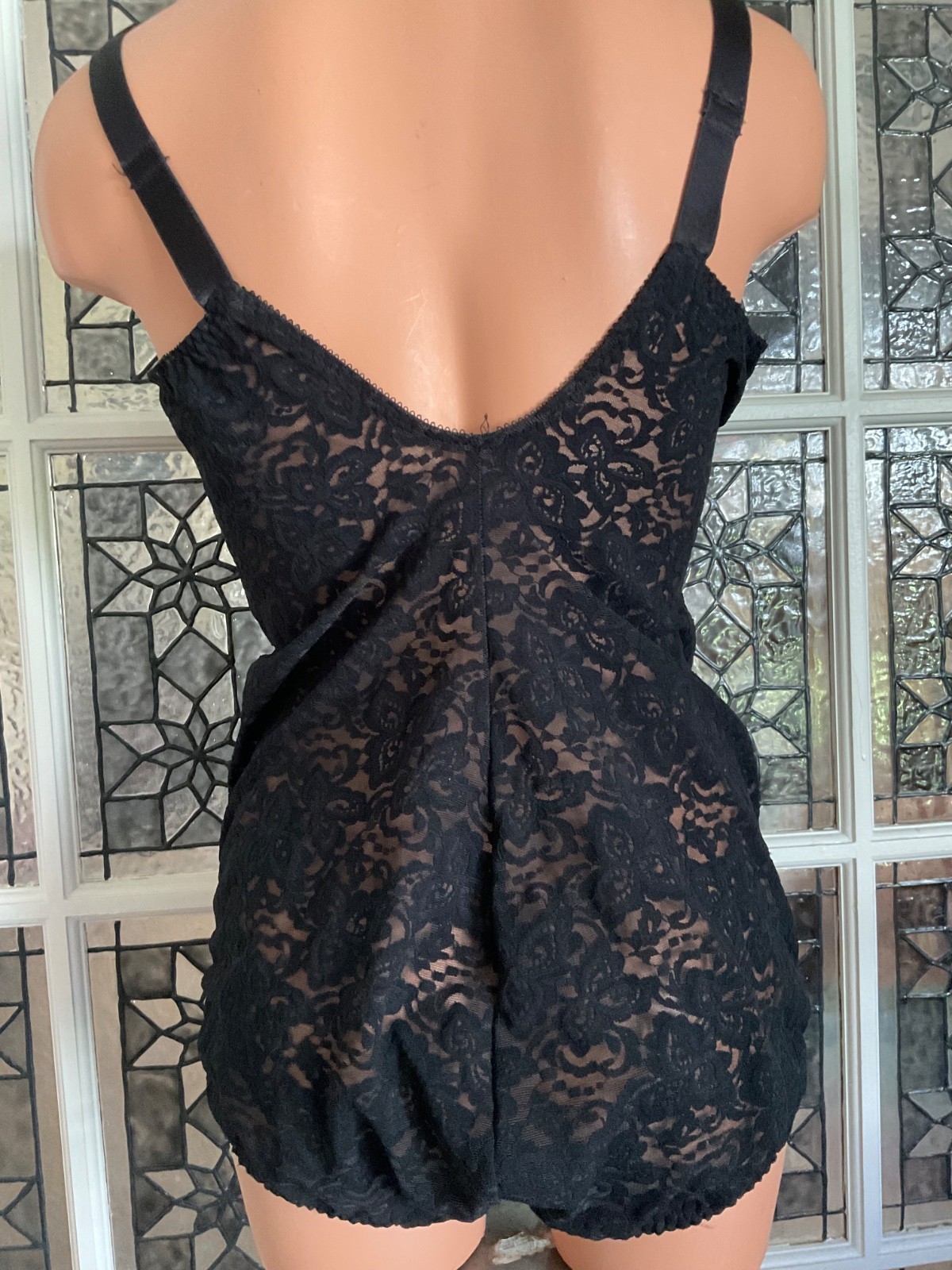 Vintage All in One Girdle Bodysuit Shaper Shapewear BALI Lacy Black Sz. 40D