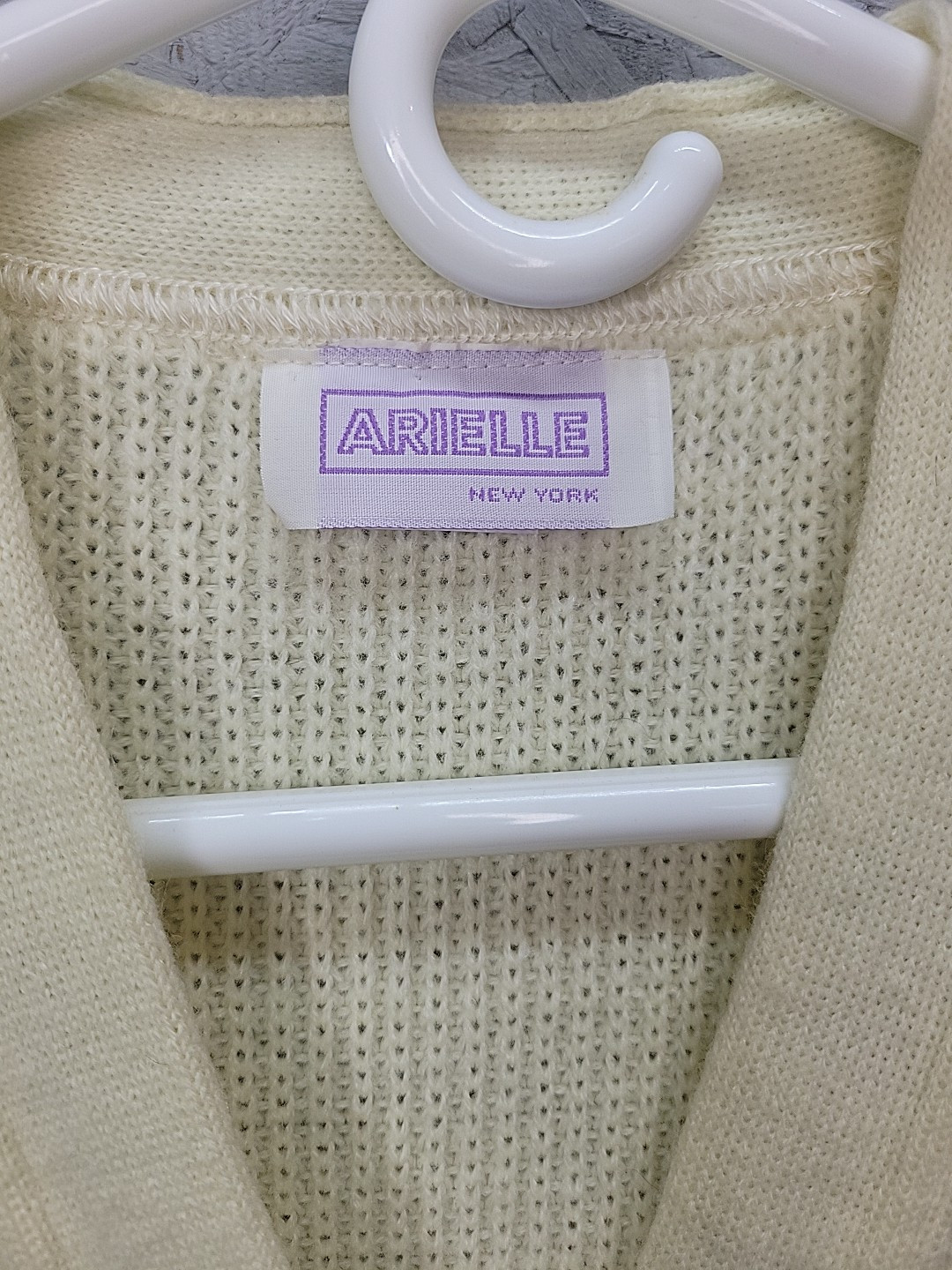 Vintage Arielle New York Cream Sweater Vest Acrylic USA Women Sz L