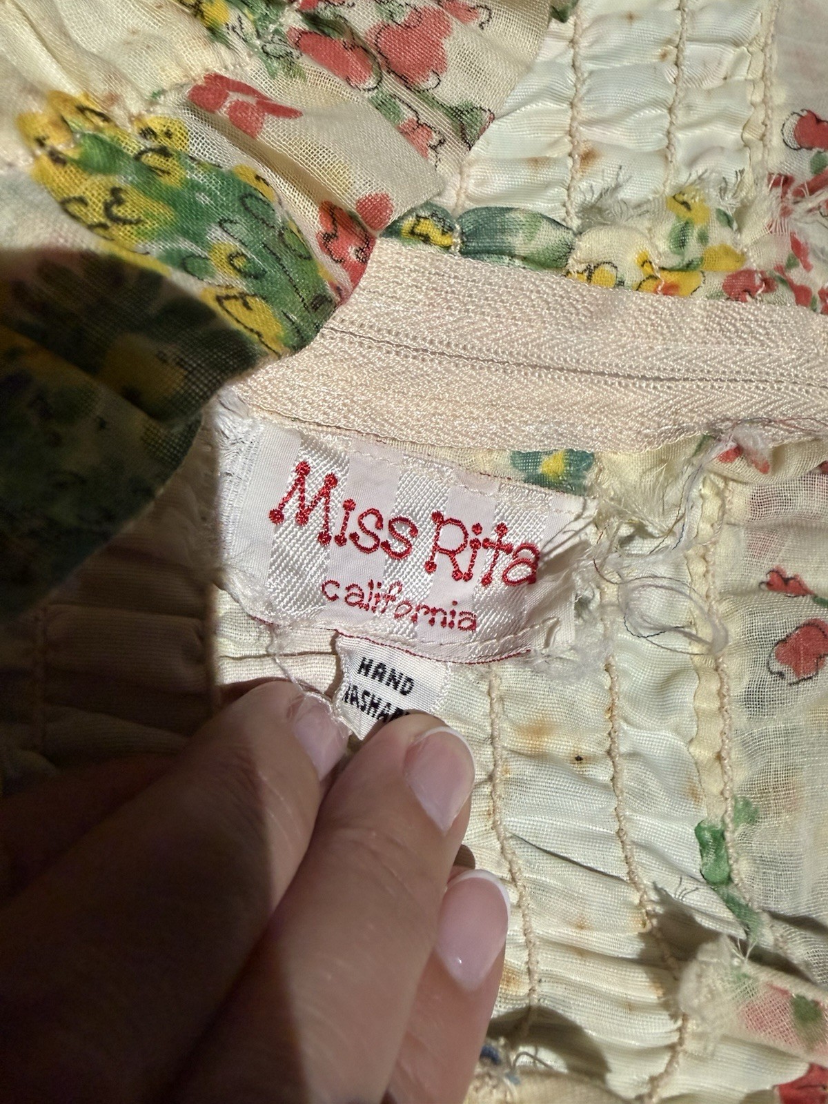 Vintage 1960s Miss Rita Floral Smocked Boho Prairie Cottage Core Dress Ivory