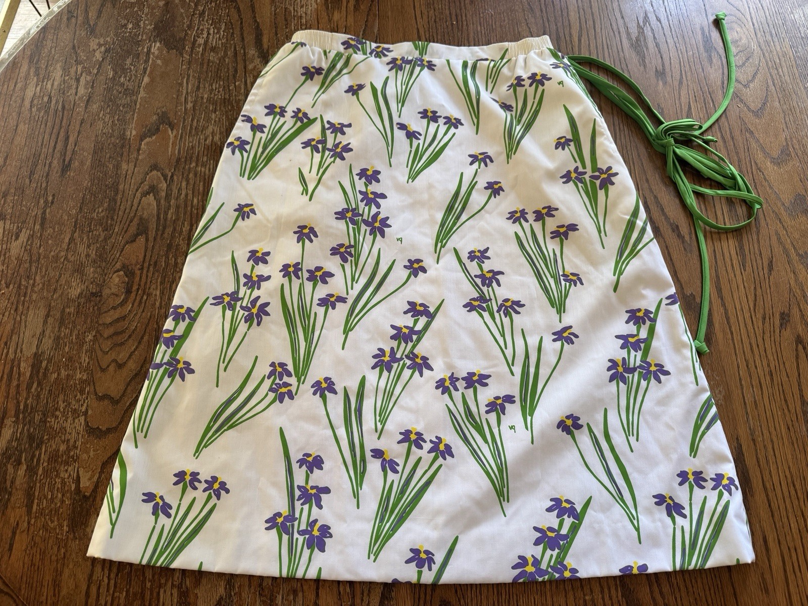 Vintage 60s 70s VESTED GENTRESS Hand Screened SKIRT Flowers Floral