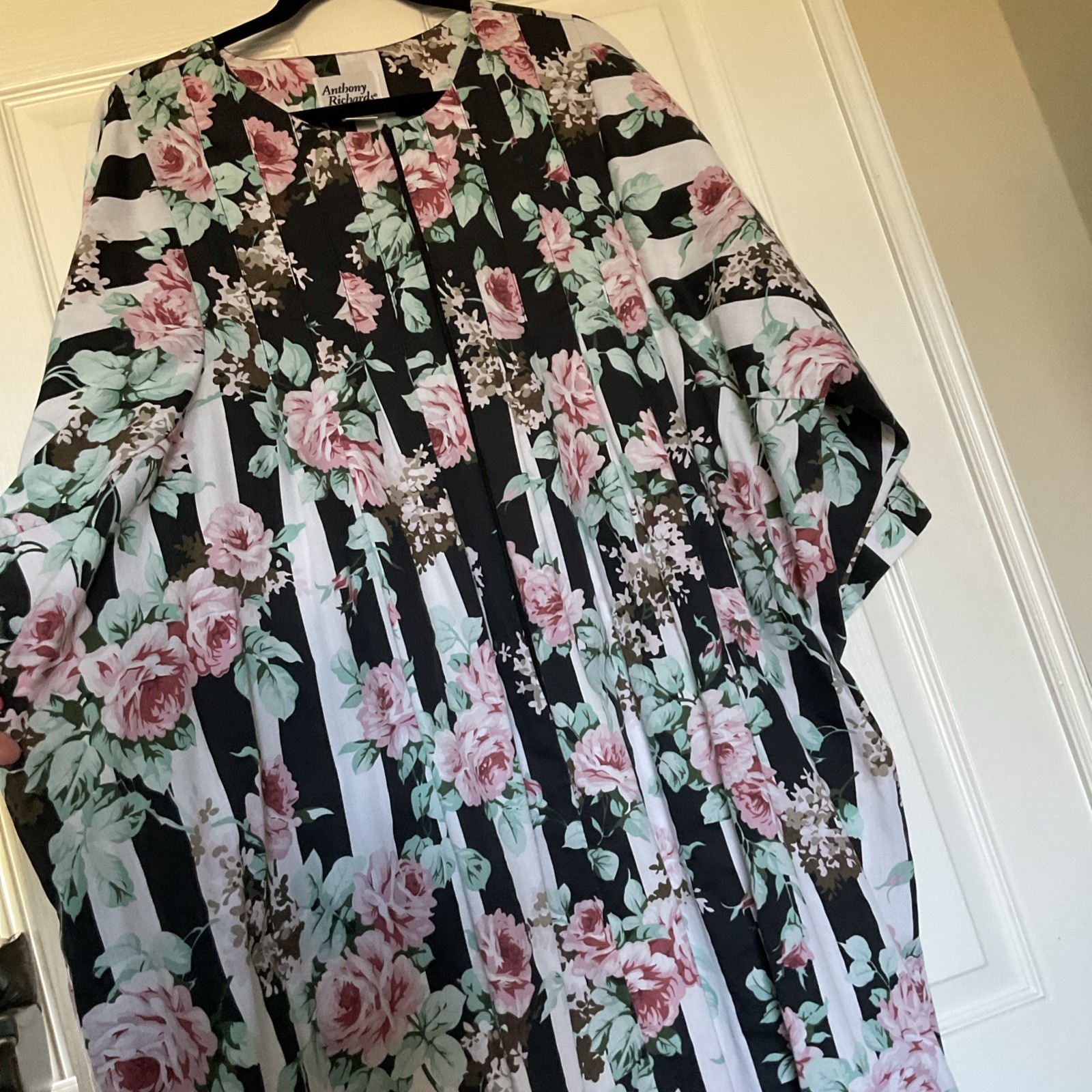 VTG Anthony Richards 1980s Black/Pink Roses Housedress Size 4X New