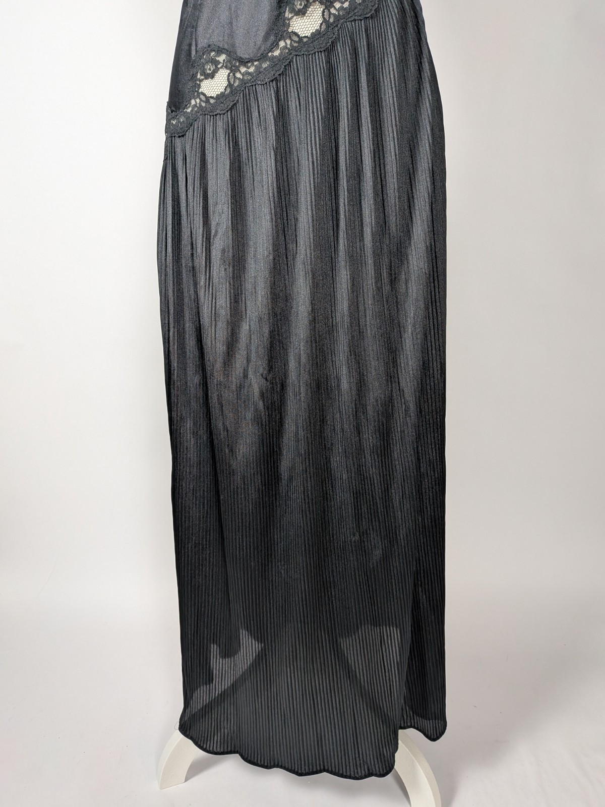VTG 70s Aristocraft Black Lace Pleated Maxi Slip Dress Nightgown Whimsigoth Smal