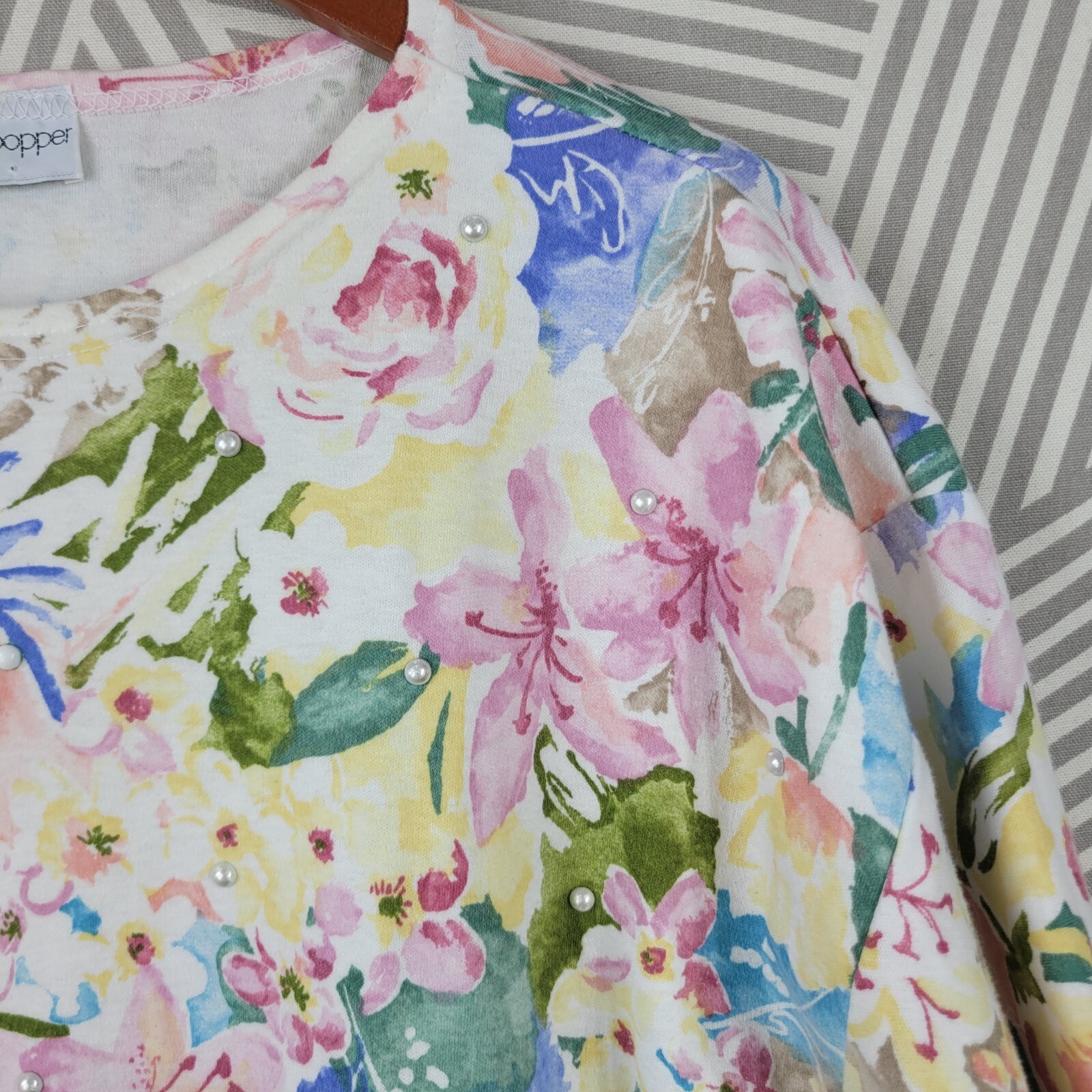 Vintage 90s T-Shirt Size Medium Floral All Over Print top Pearl Yellow Pink Blue
