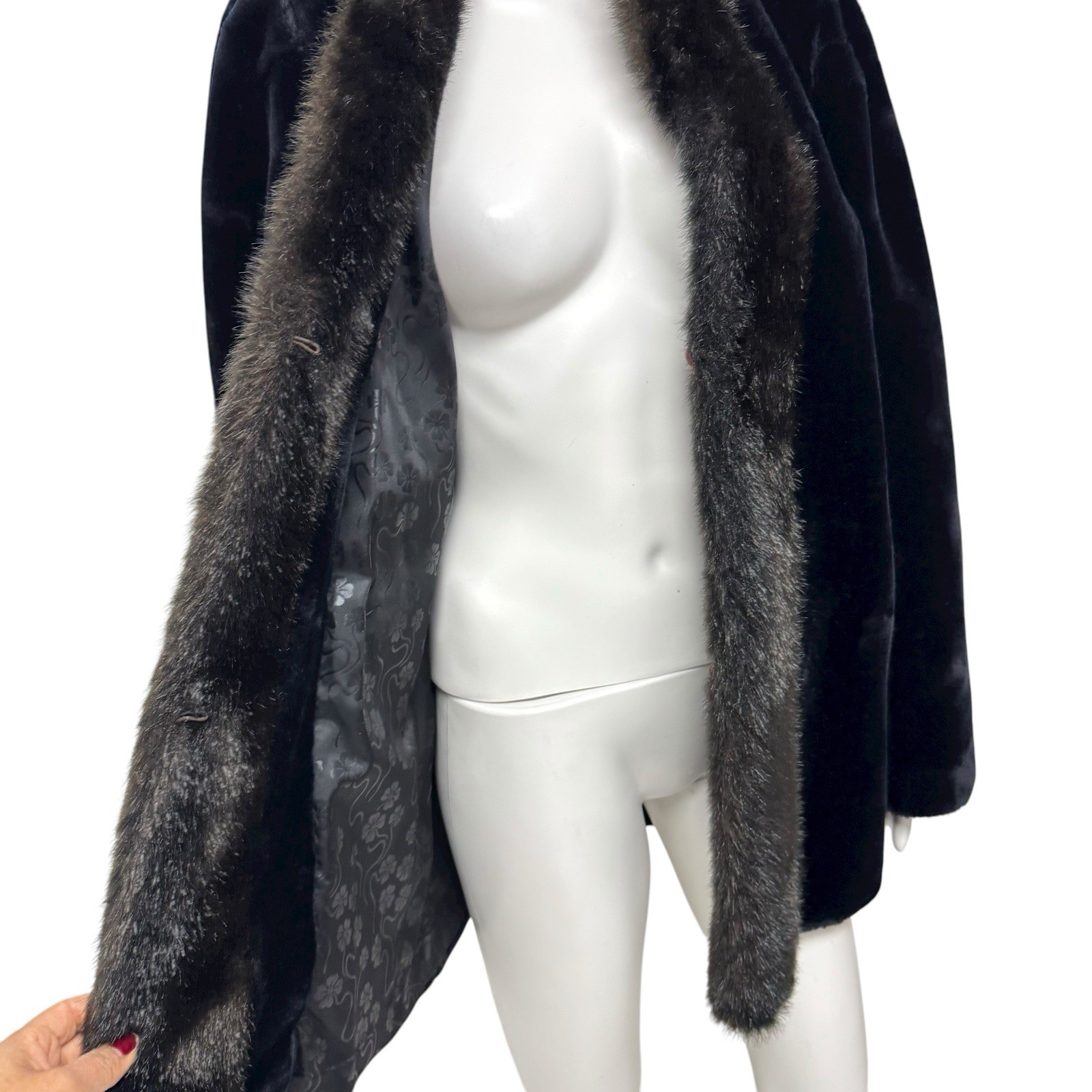 Vintage Milady Shop women’s coat black faux fur open front USA Made size S