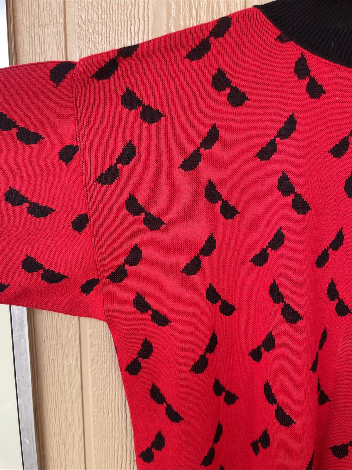 Vintage Women’s Bonnie Lee Oversized Red Sweater Dress Acrylic AOP Sunglasses L