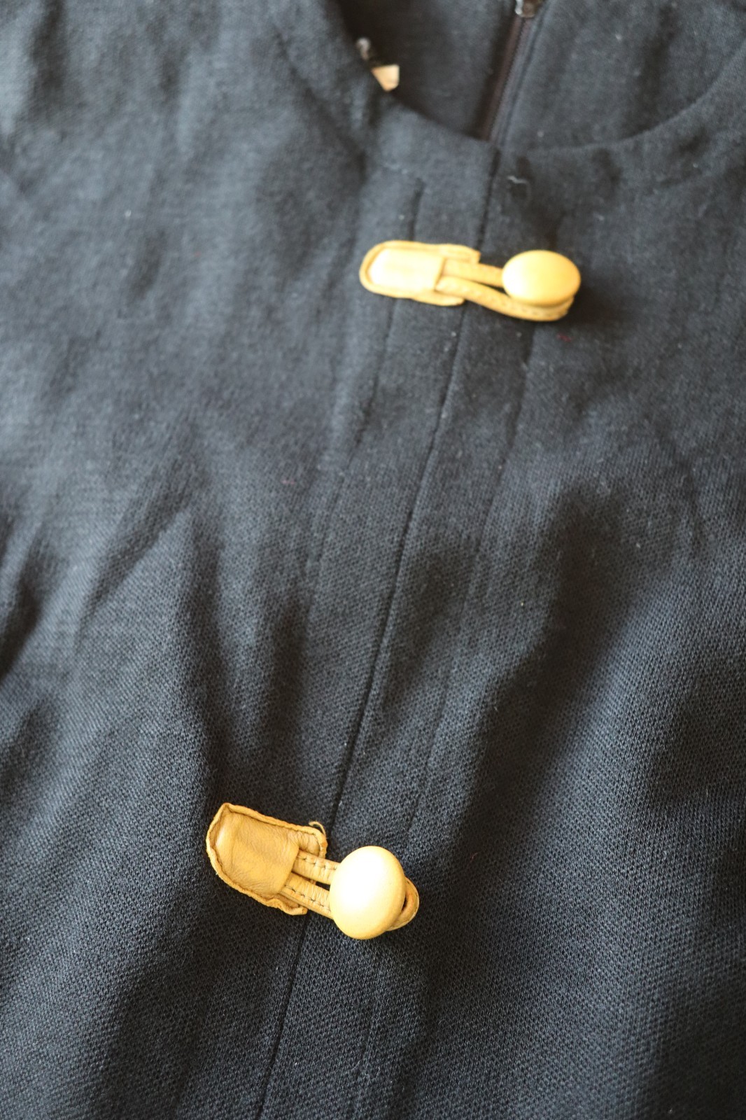 60s Vintage Kay Windsor Black Knit Jersey Yellow Buttons Sheath Dress Women XS S