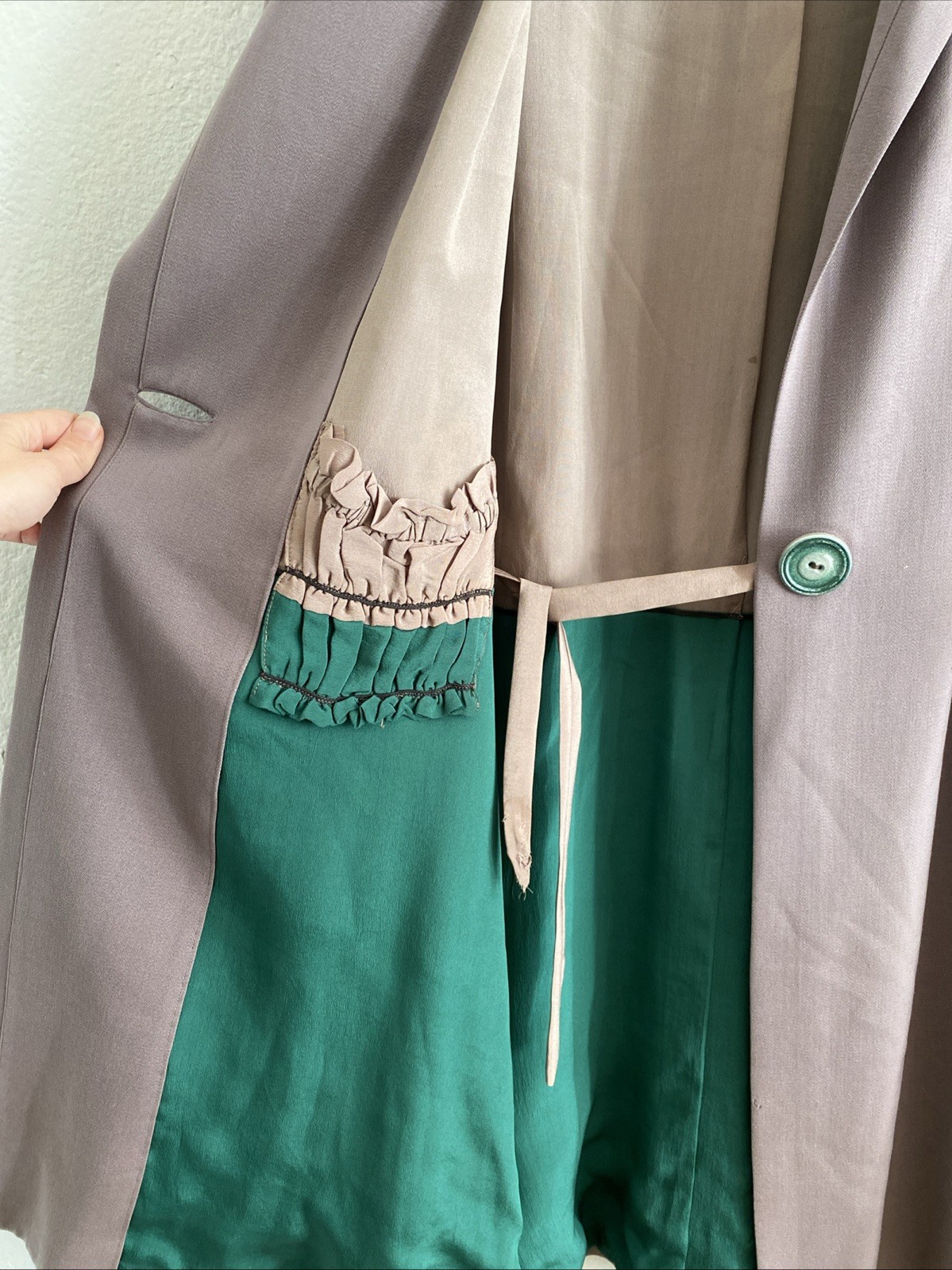 Vintage 20s Silver Plumb Peacock Lamé Embroidered Fur Collar Silk Lined Coat M