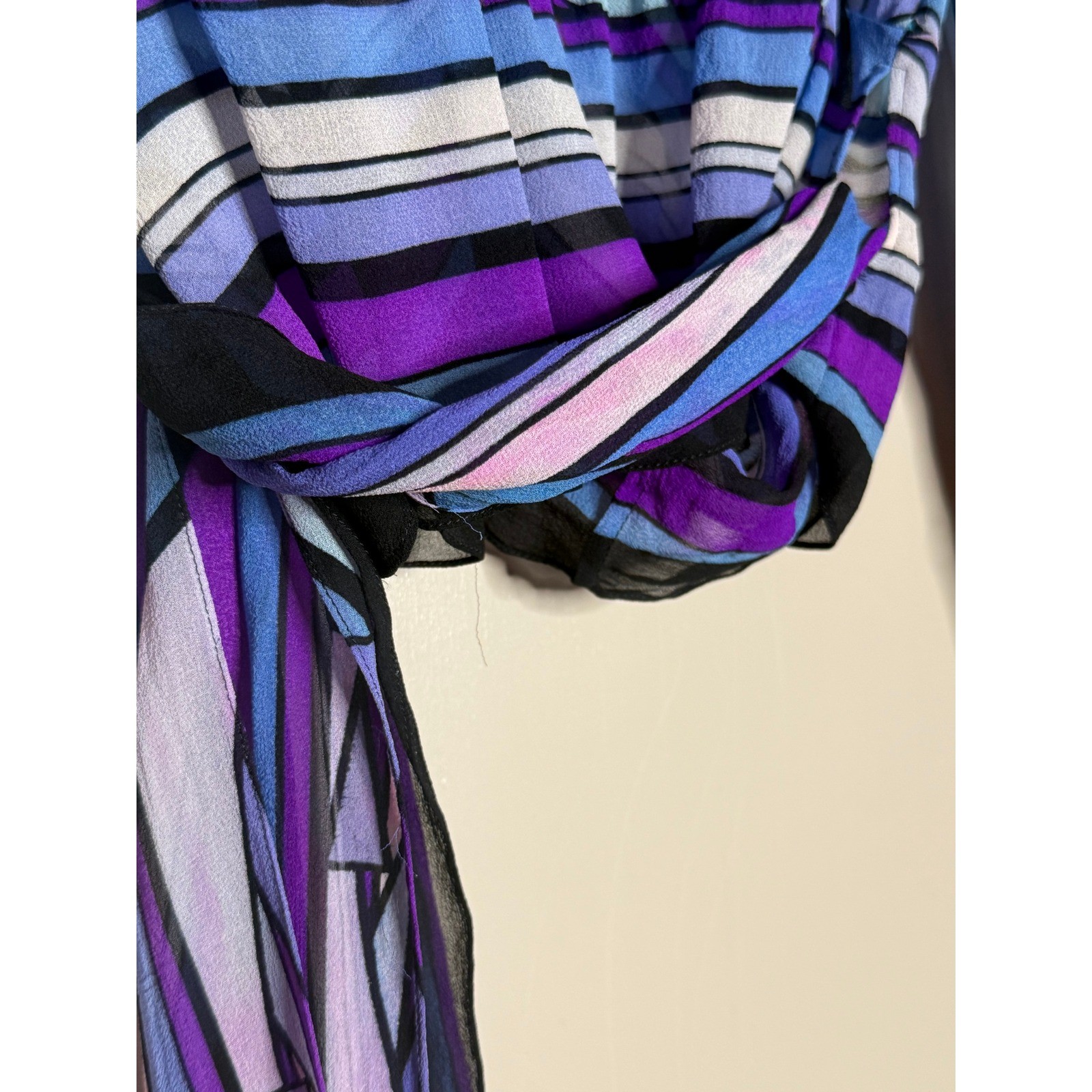 100% Silk Abstract Geometric Wrap Blouse Size 6 Y2K Art Deco