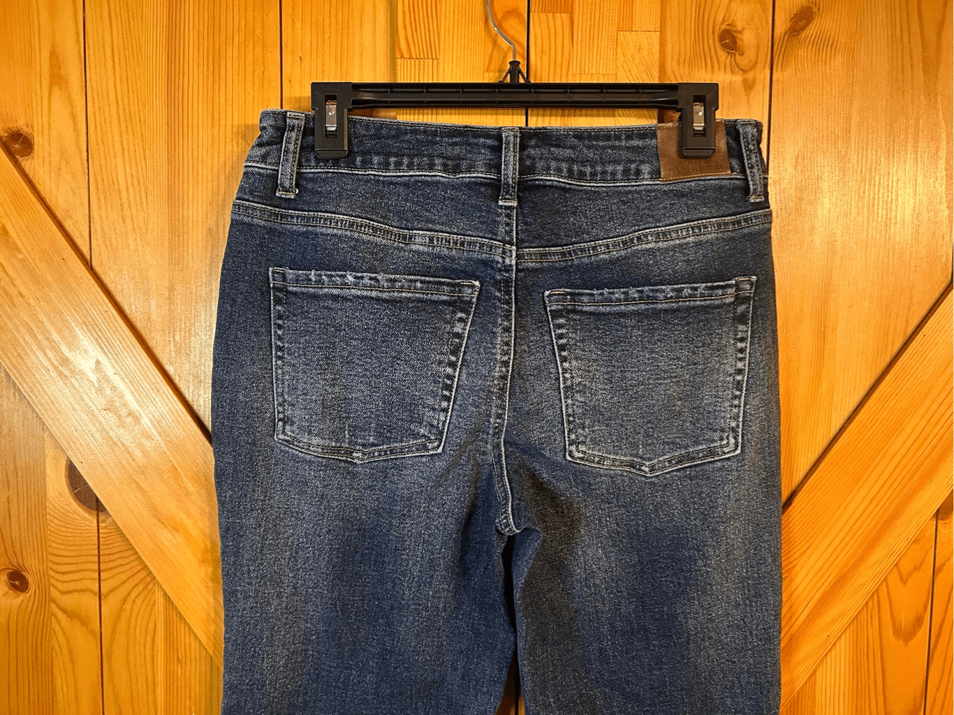 Maurices Jeans Women’s Size 4R Blue Stretch Denim Distressed High Rise (4673)