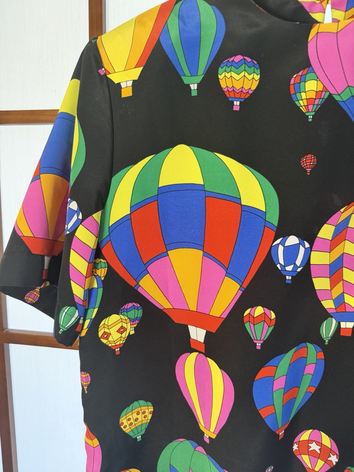 Anna Kriste Got Air Balloon Whimsical Vintage Retro Blouse Medium Colorful