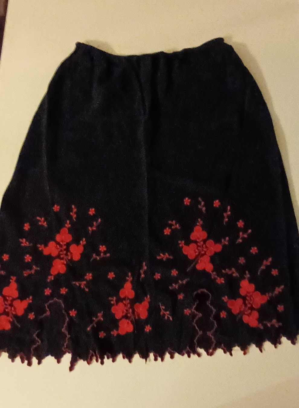 Unique Vintage Black Skirt Slip with Red Embroidered Flowers & „Drip Edge” Hem