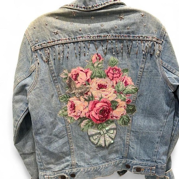 Add 'Vintage Jean jacket size S-34/36 (s1) by Sears awesome retro embellishments