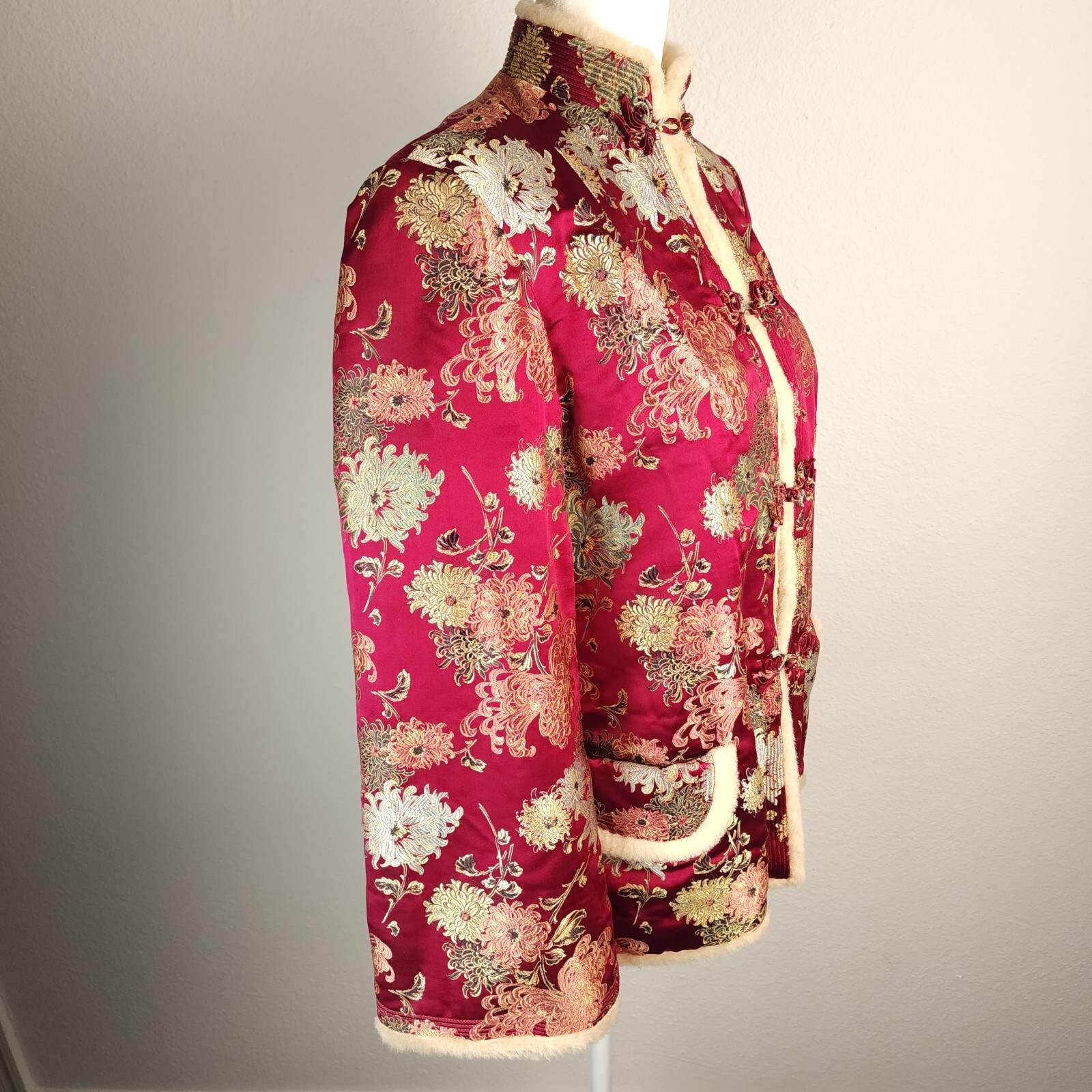 Vintage 70s Asian Mandarin Sherpa Lined Jacket Coat Silk Burgundy Chrysanthemum