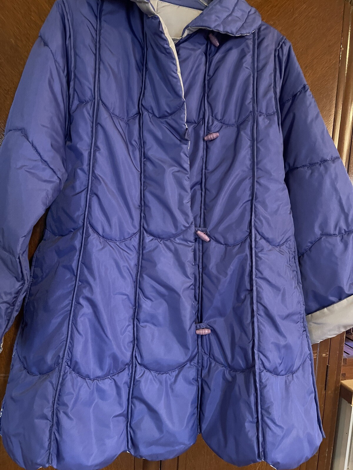 Vintage The Totes Coat Reversible Purple Silver Scalloped Hem Medium EUC Retro