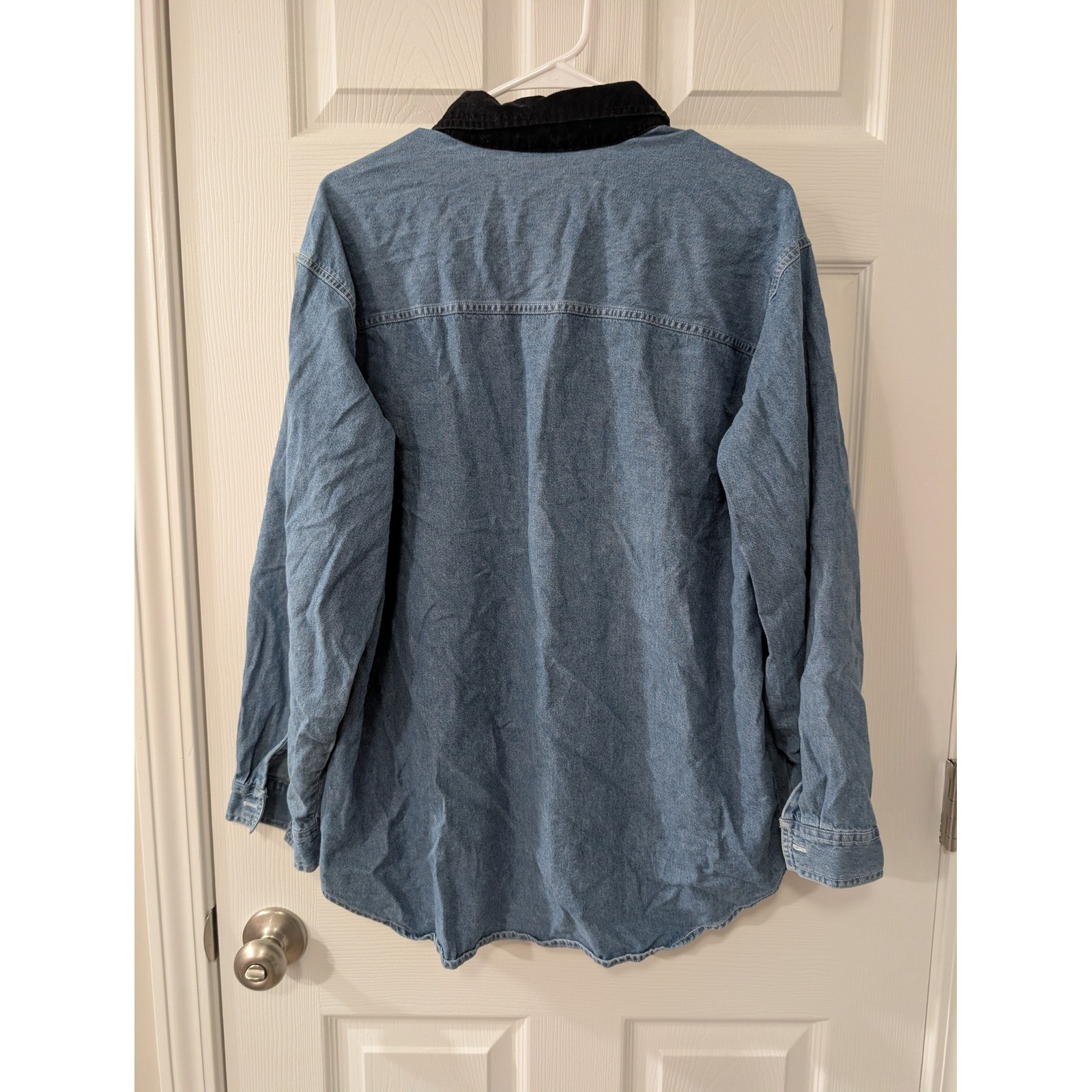 Vintage, 90s XL, Denim Button Down, Velvet Collar, Holiday Embroidery, Cardinal