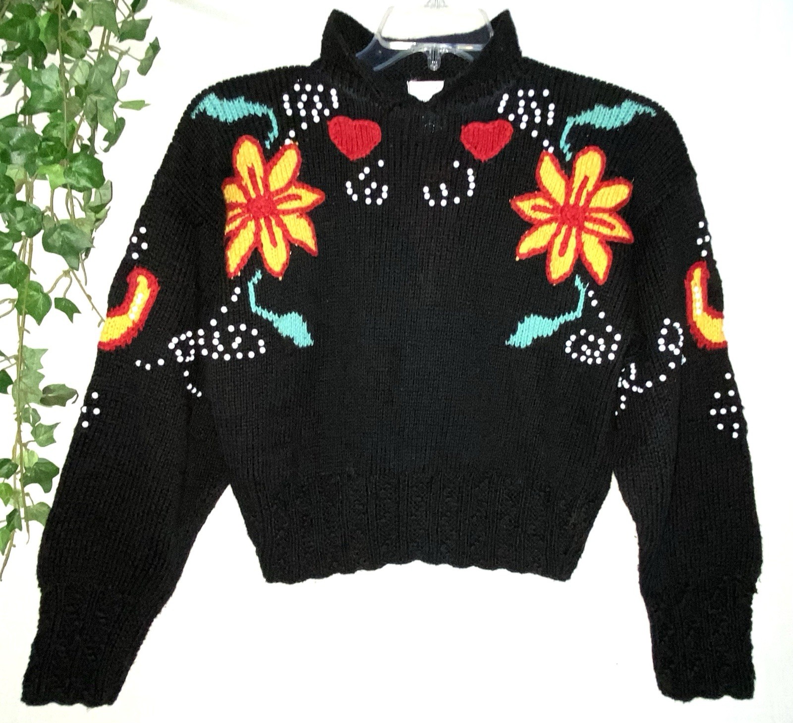 Y2K Susan D Artsy Hearts Beads Flowers Hand Knit Black Cotton Crop Sweater M