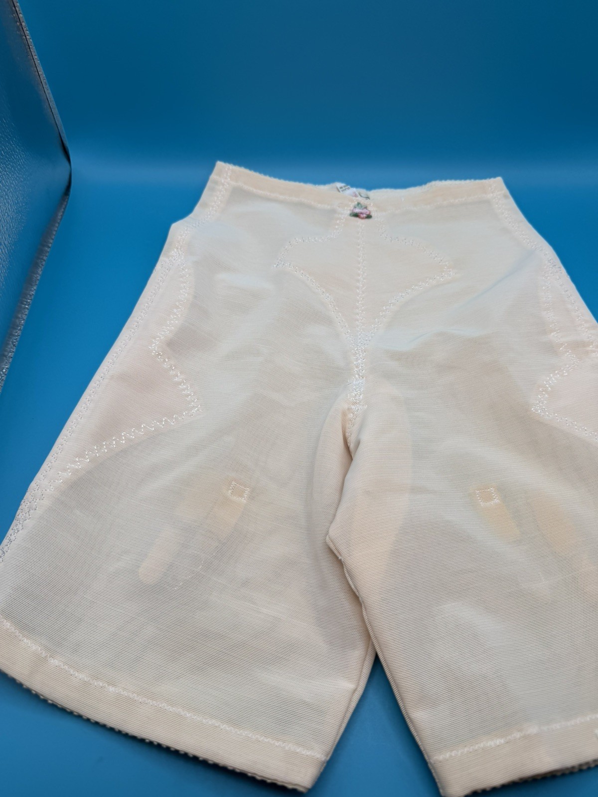 VINTAGE LADIES GIRDLES / GARTERS / SEARS BEST & SHAPETTE BY RAGO/ MEDIUM 27-28