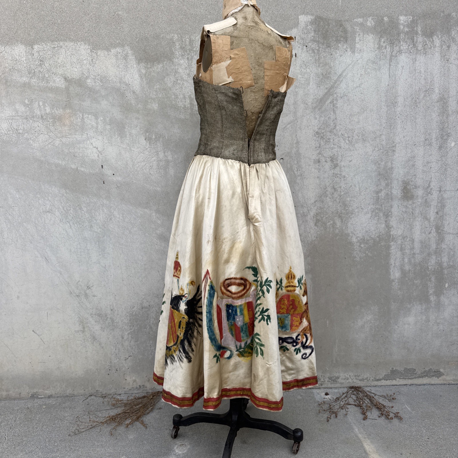 Vintage 1930s Hand Painted Silk Satin & Gold Lamé Dress Crests Snakes Lions