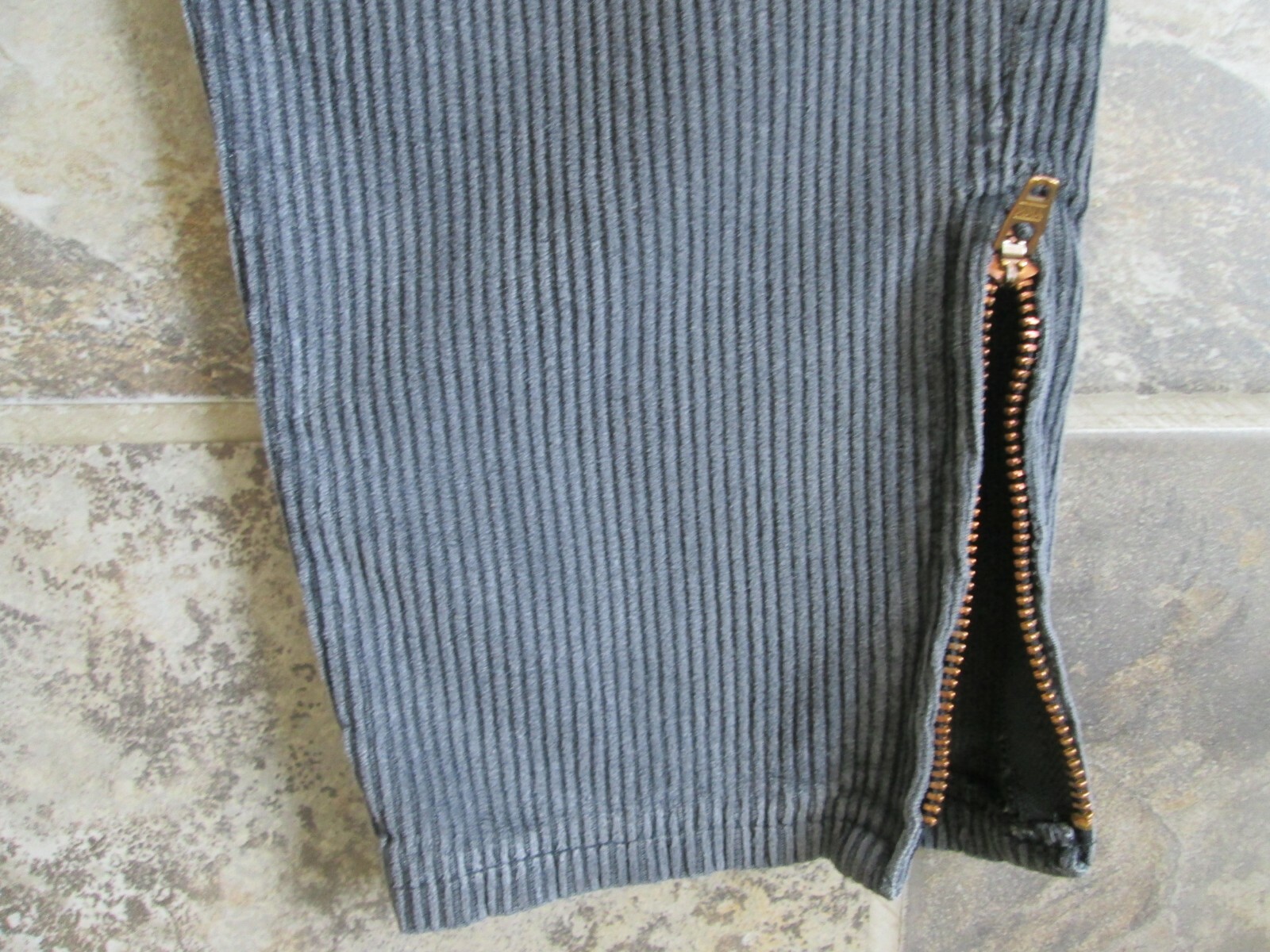 VTG Lawman Pants Juniors 21×27 High Waist Faded Black Corduroy Tapered Skinny