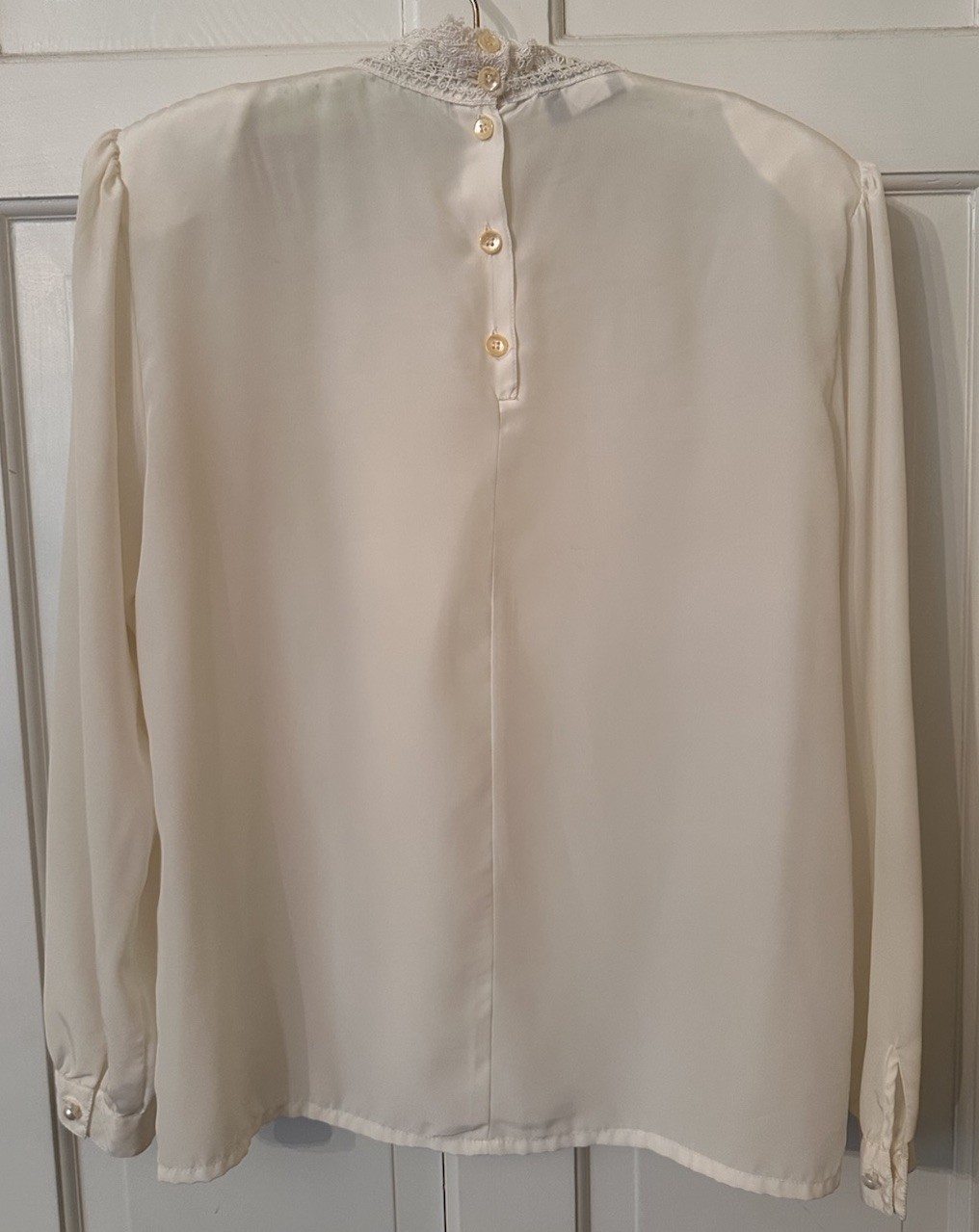 Vtg Victorian Cottagecore Flowy Lace Mock neck Ruffle Blouse Ivory Top 10 M L