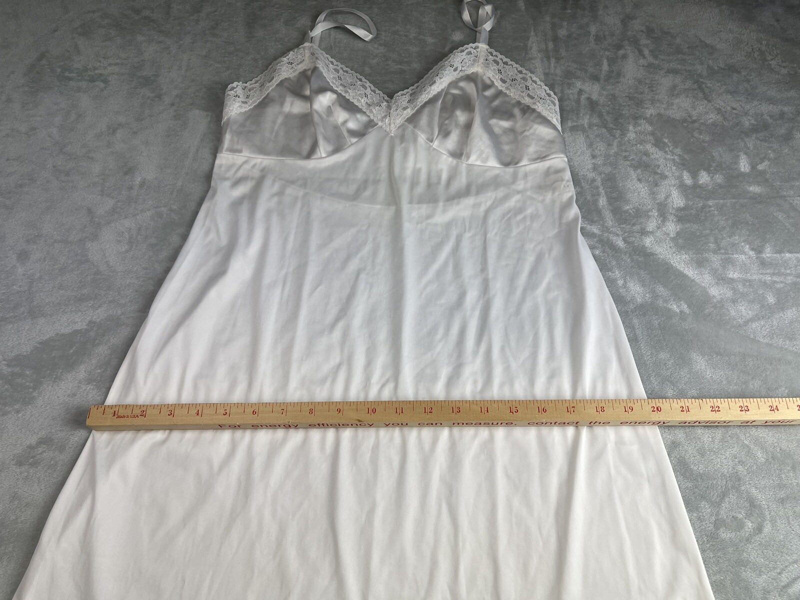Vanity Fair Ivory Nylon Full-Length Slip Style 10-103 Size 36 24″/42 Lace Trim