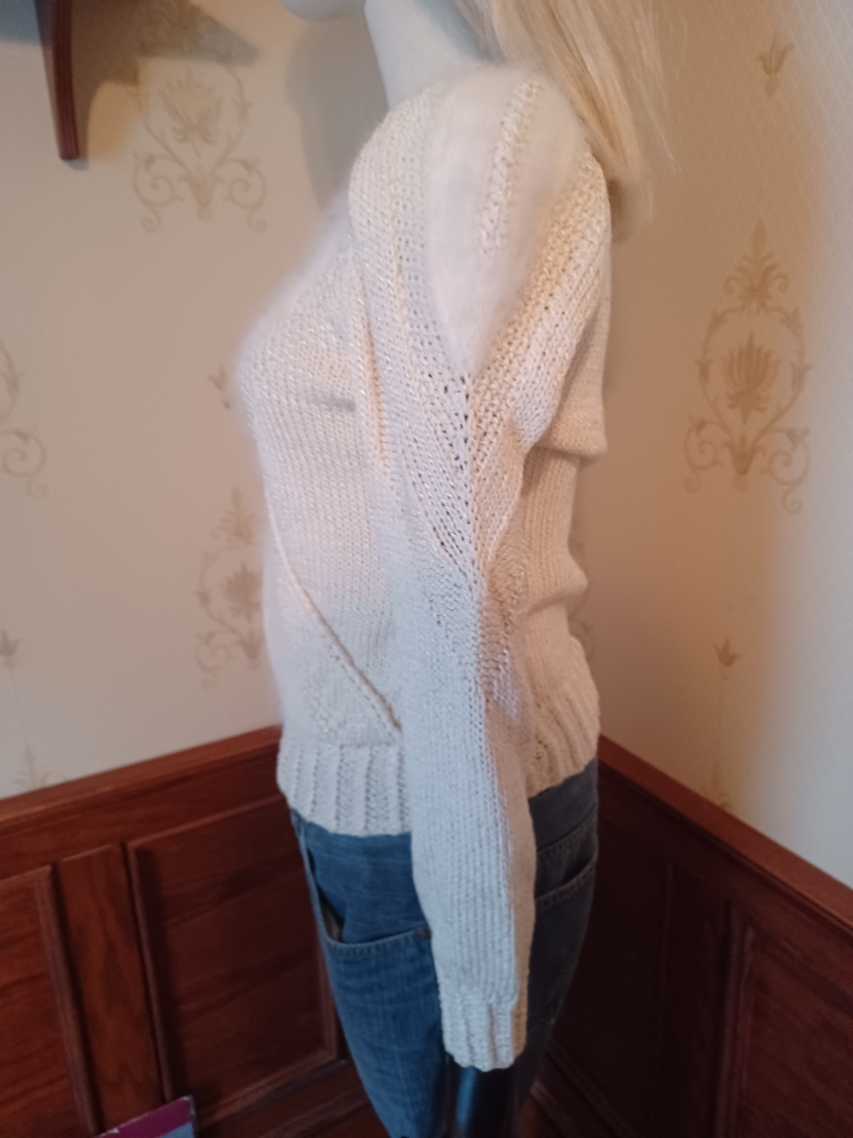 Vintage 1980s Hand-knit Ivory Angora Soft-Girl Sweater by Nannell