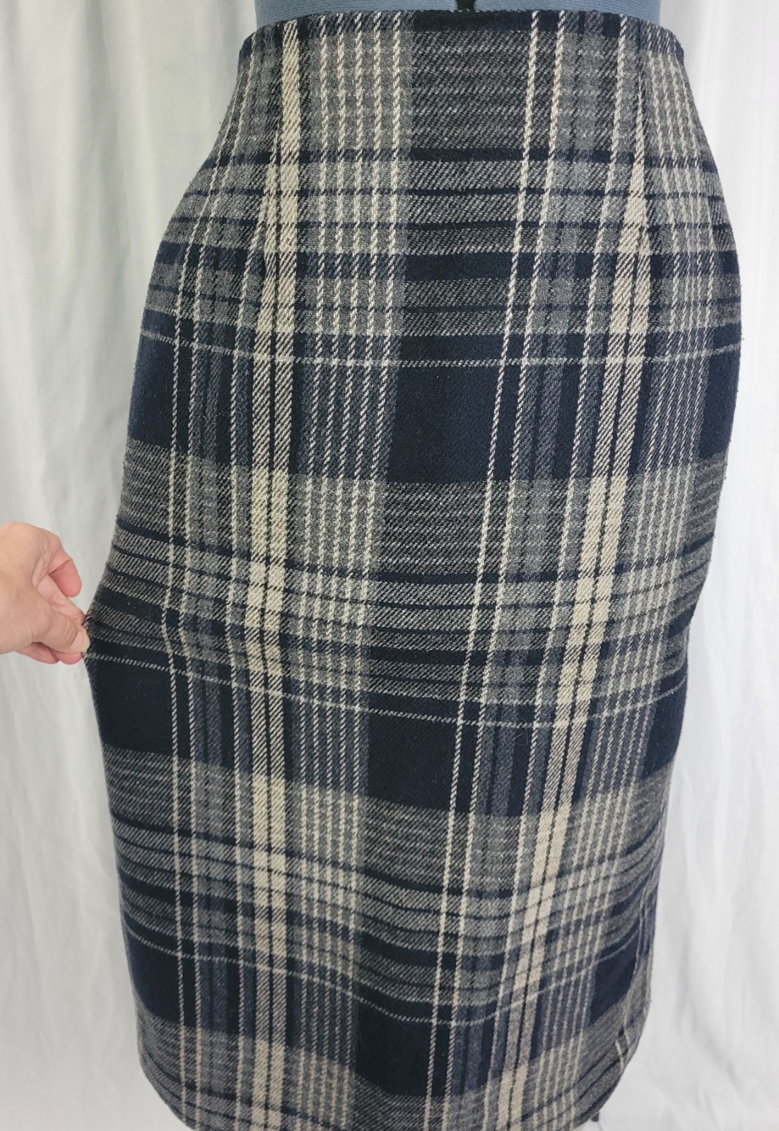 Vintage Savannah Navy/Lt Grey/Dark Grey Plaid Wool Blend Pencil Skirt Size 8