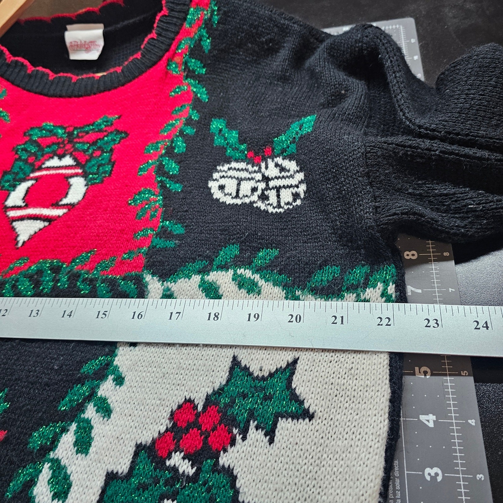 Vintage Christmas Sweater Women Size 1X Black Red Embroidered Ornaments Holiday