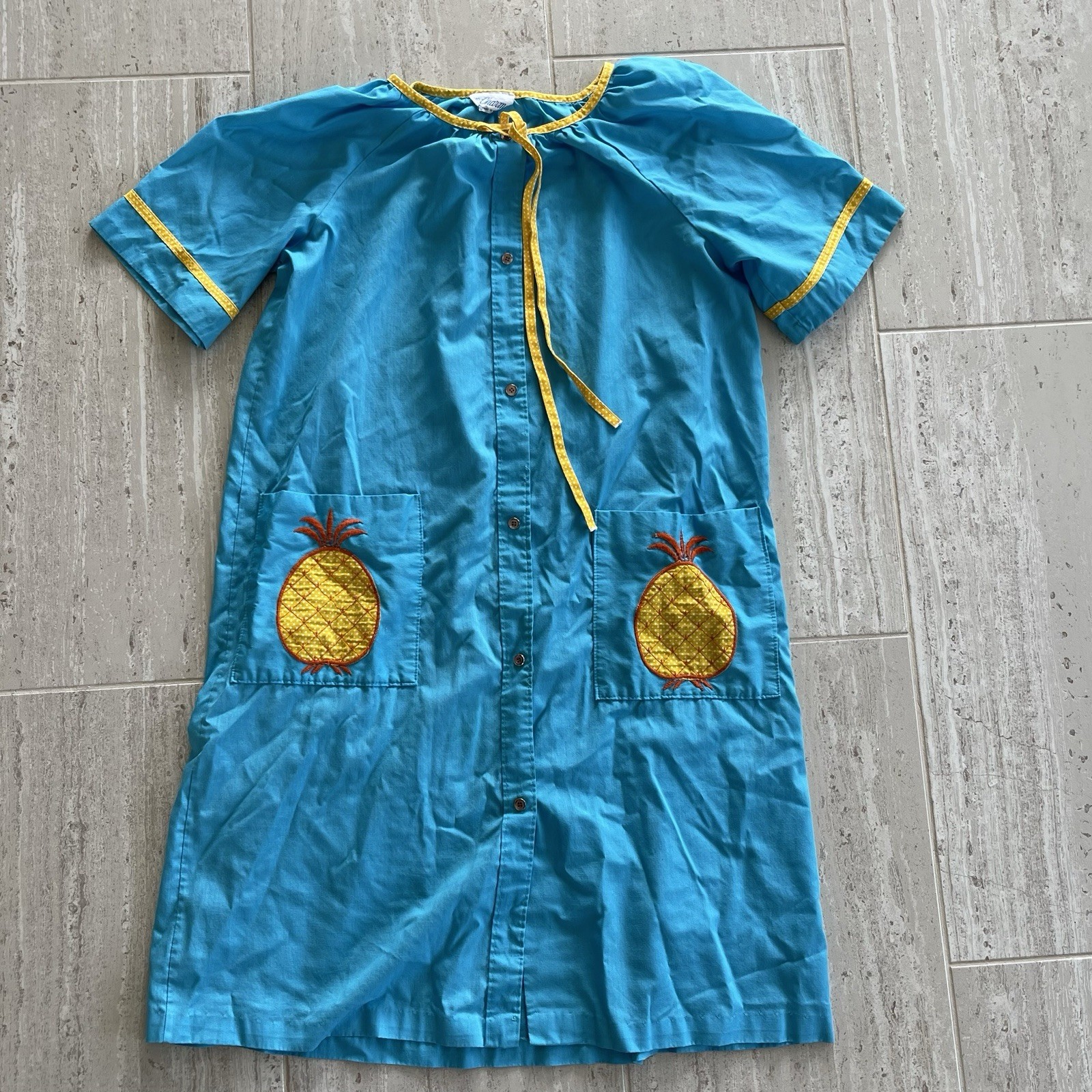 Vintage It’s A Charm Pineapple House Dress Blue Yellow Dot Size L Made In USA