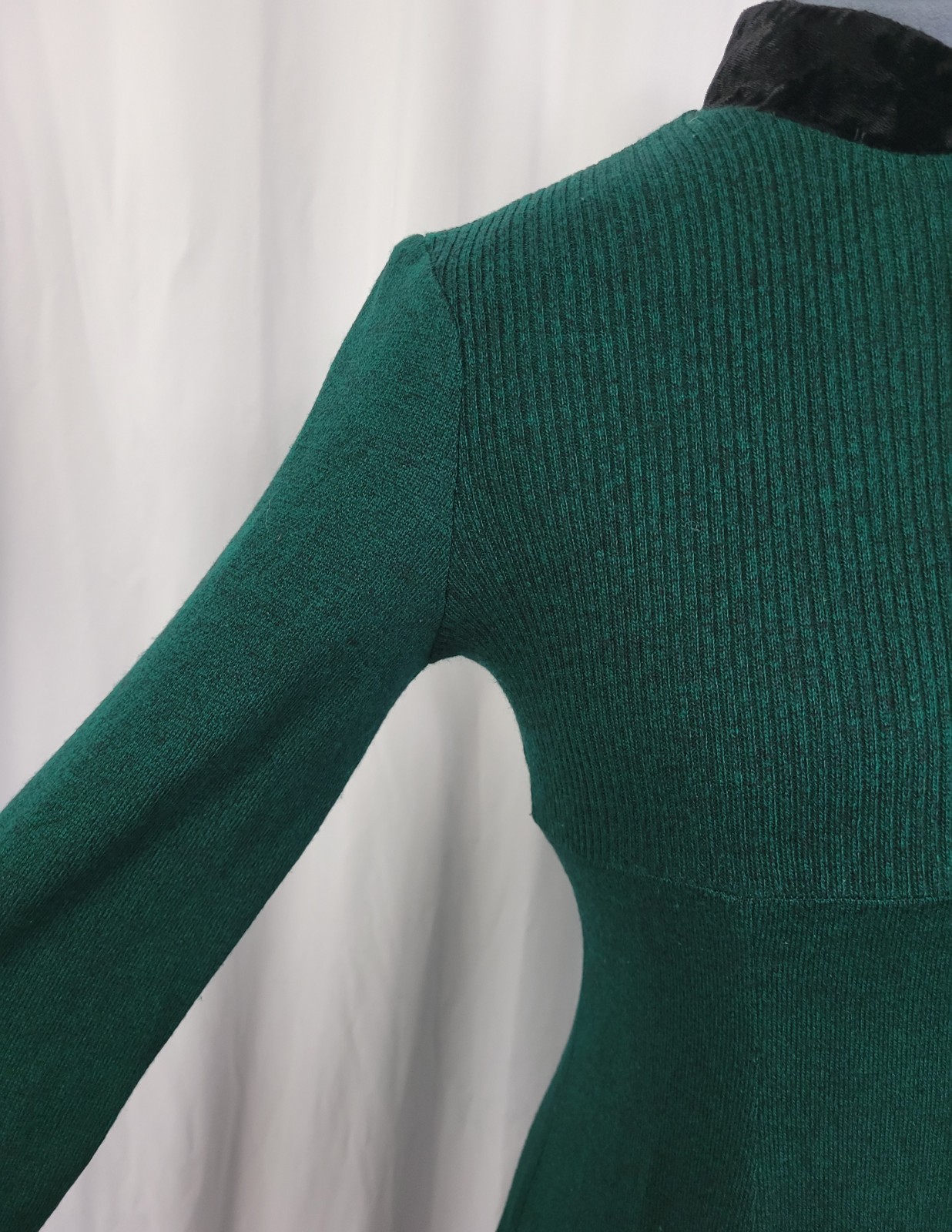 Vintage JSJ Petites Green & Black Empire Dress w Black Velvet Accents Size 8