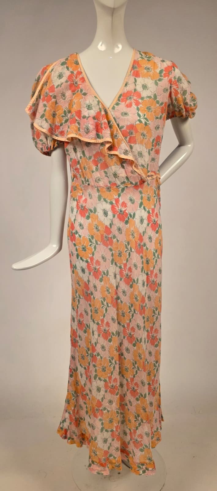 BEAUTIFUL LATE 1920’S FLORAL PRINT MUSLIN DRESS W PUFF SLEEVES + SIDE RUFFLE