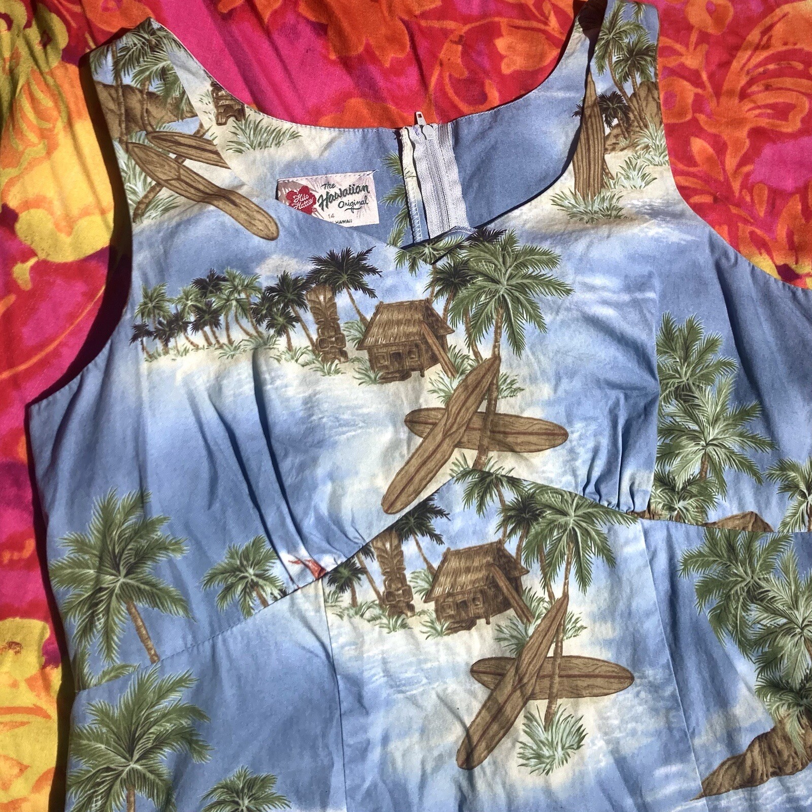 Hilo Hatties 1990s tropical Hawaiian light blue sleeveless sheath dress Size 14