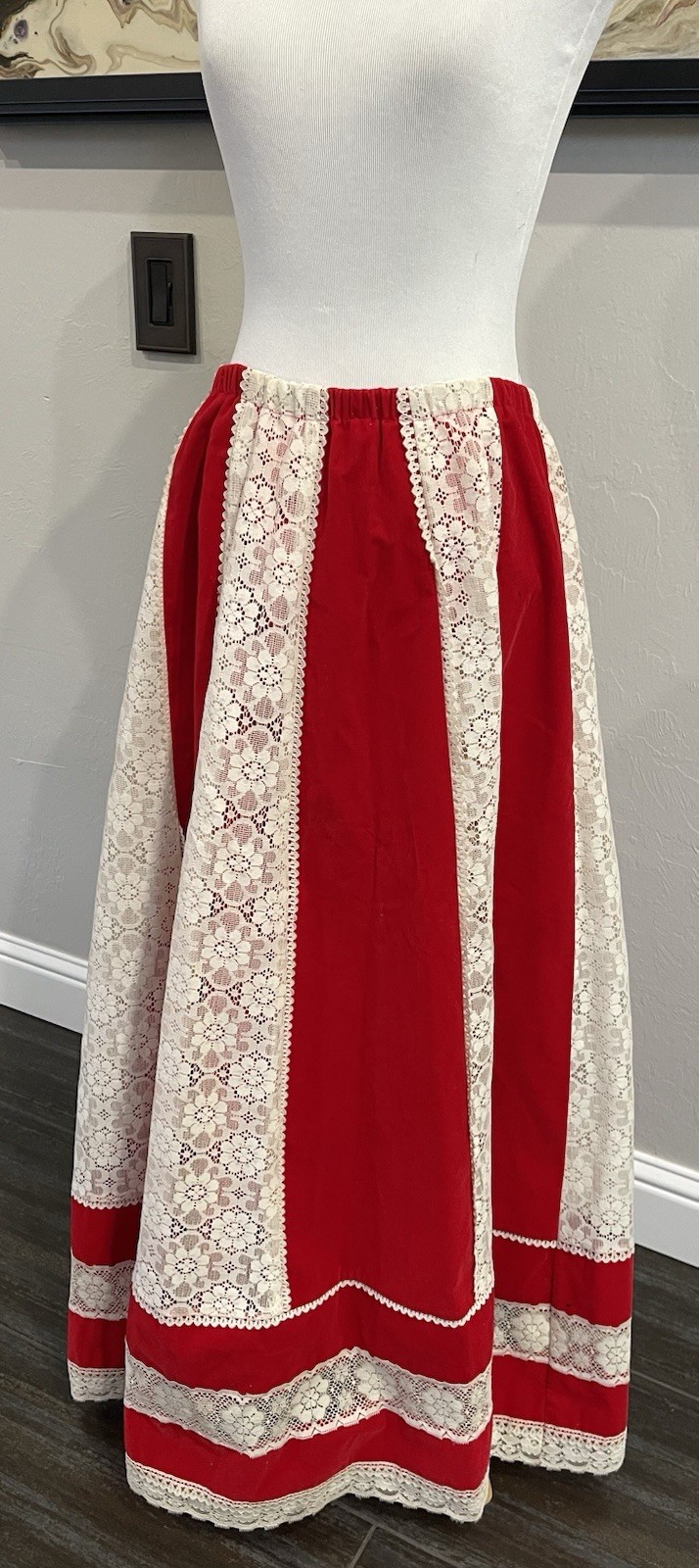 70s Red Velveteen Lace Prairie Revival Skirt Christmas Mrs. Claus Festival READ