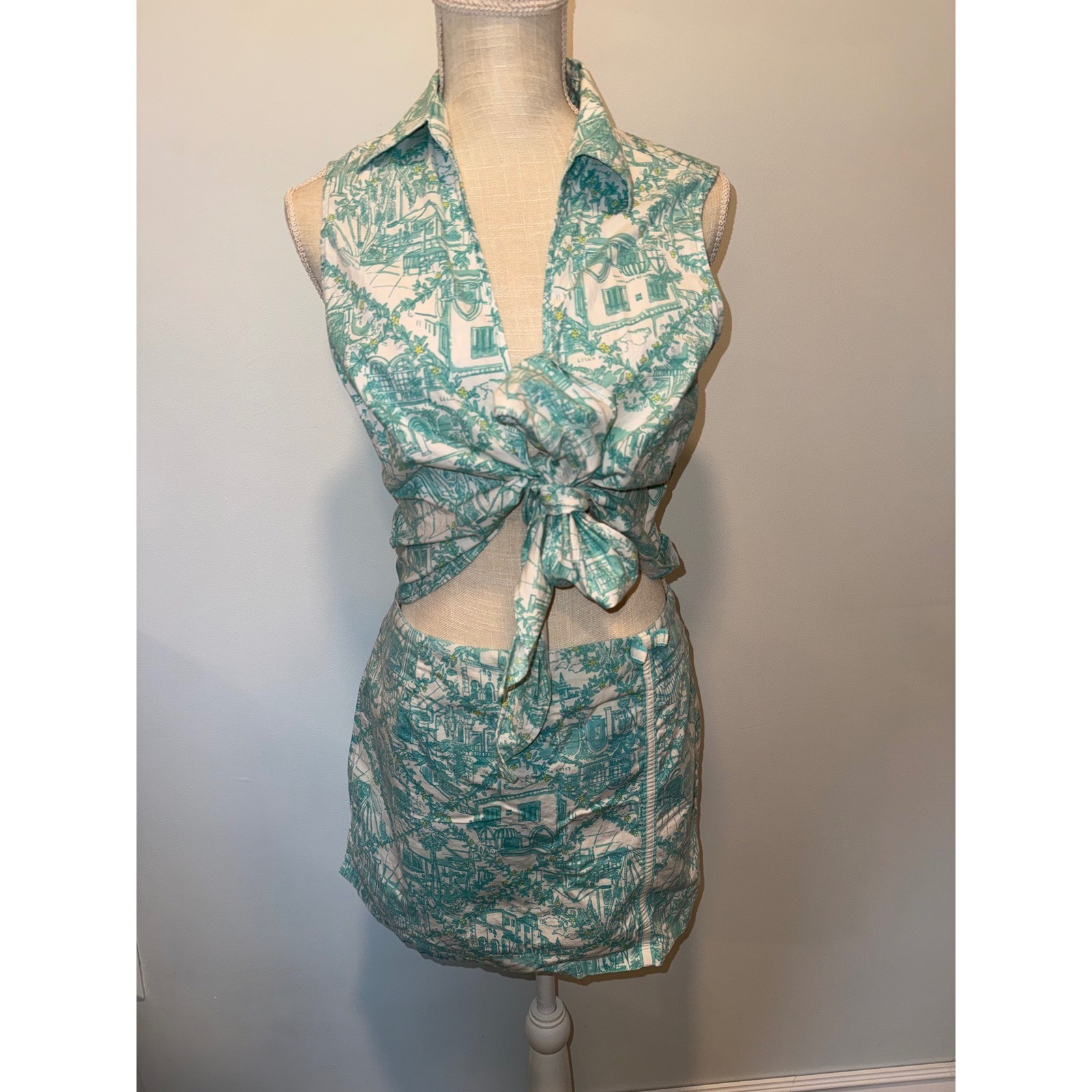 Lilly Pulitzer Vintage Y2K Toile Print Tie Front Top and Skort Set Teal White 10