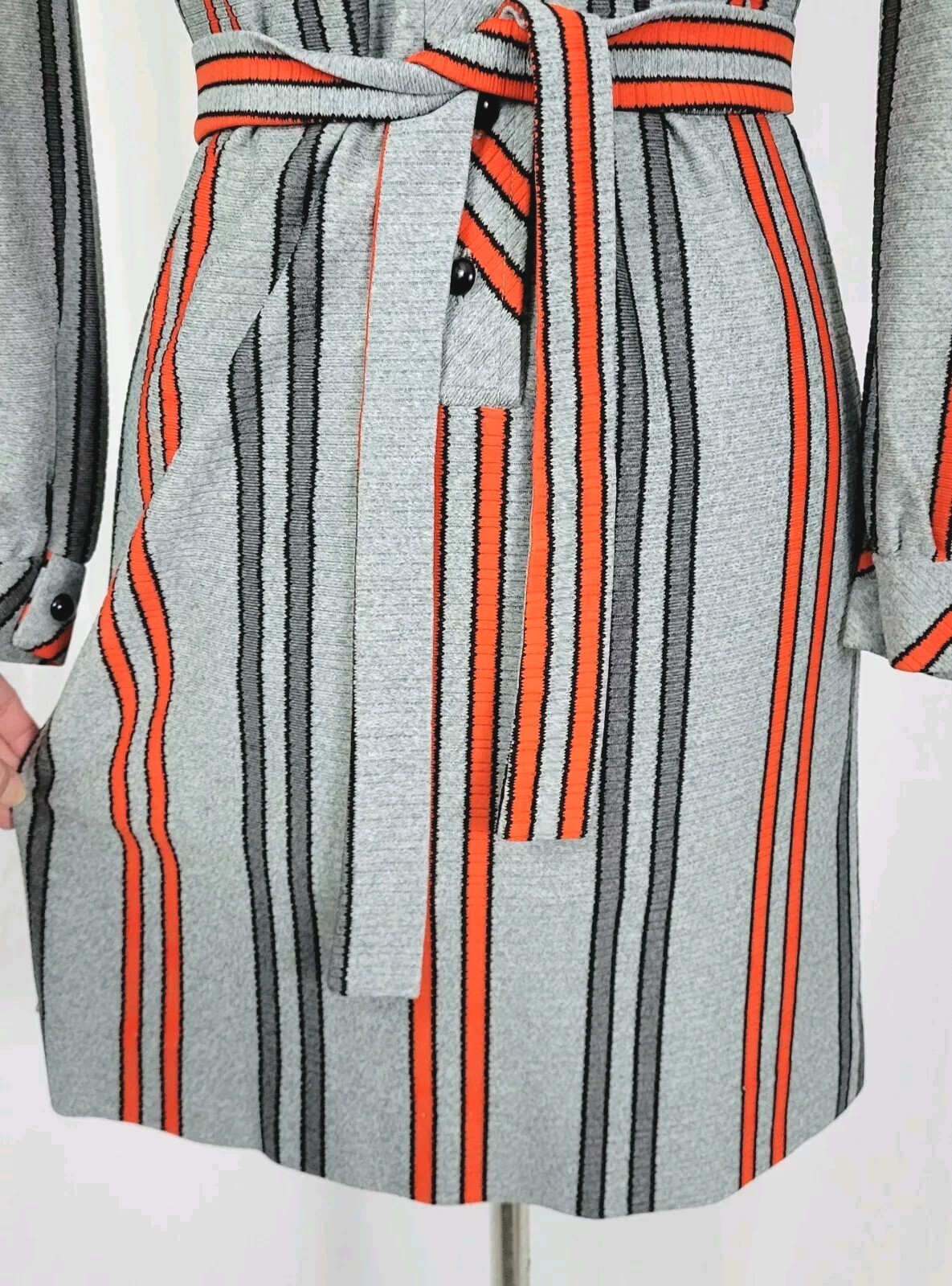Vtg Grey Button Down Dress w Dark Grey & Orange Stripes & Tie Belt Size M?