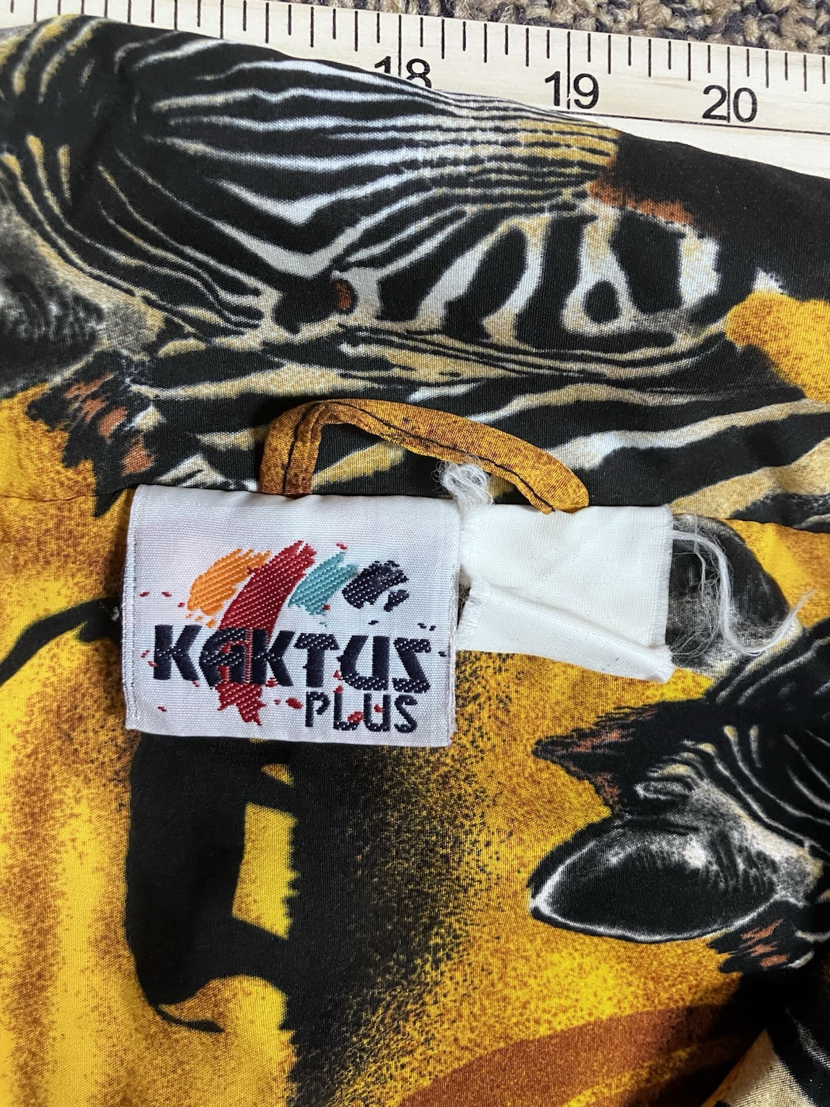Vintage 1980s Kaktus Plus Zebra Animal All Over Print AOP Jacket Women’s XL/XXL