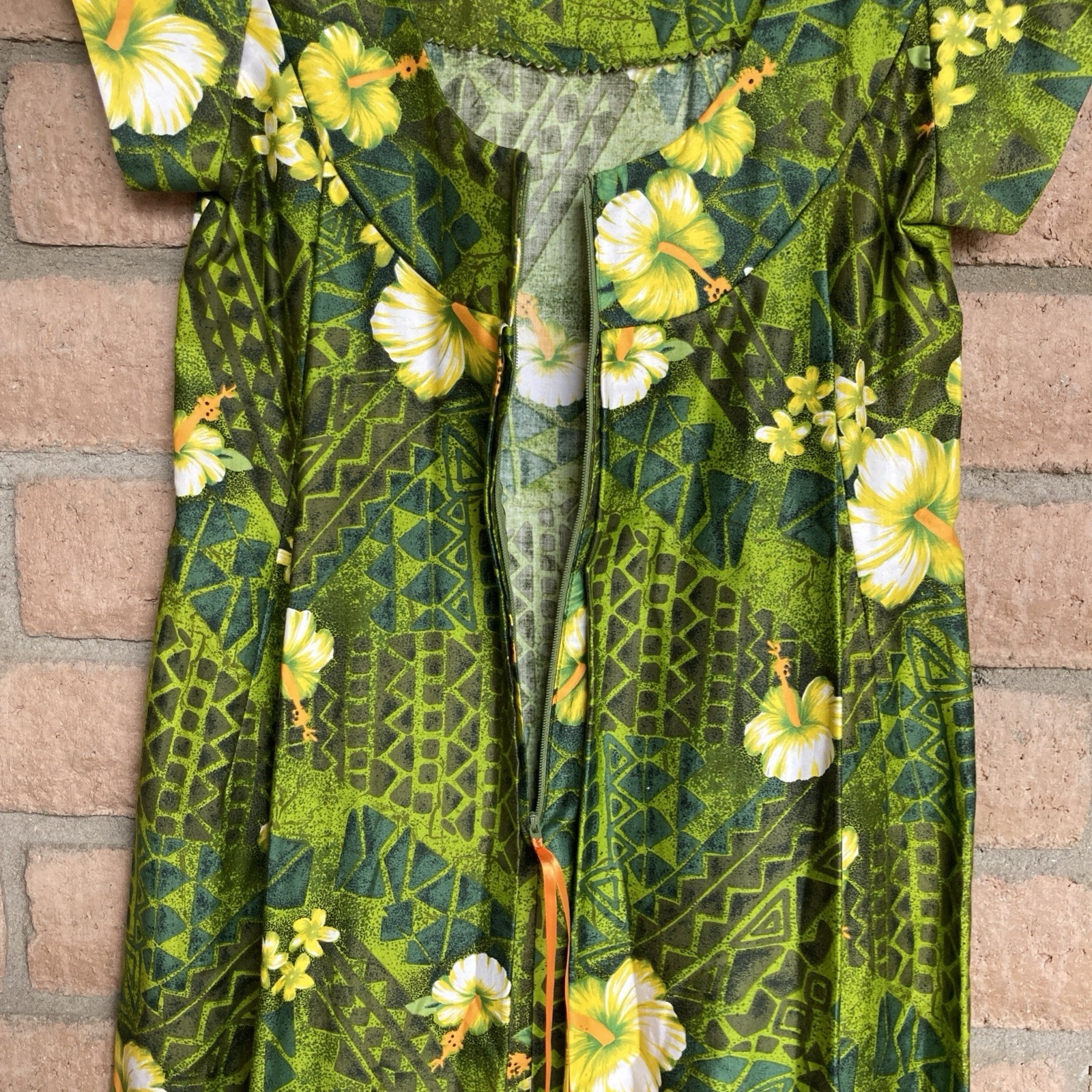 Vintage Sears Hawaiian Fashions Muumuu Womans Maxi Dress Tropical Floral Green