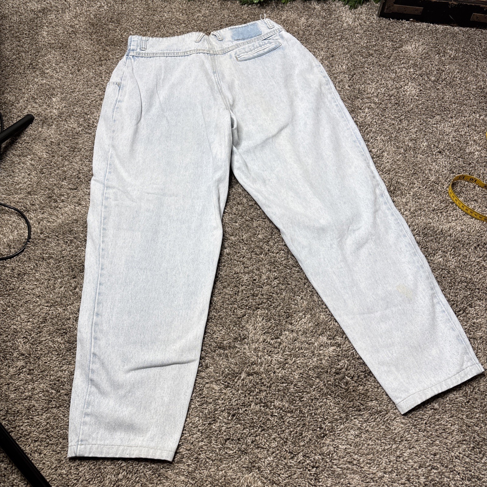 Vintage Brittania Jeans high-waisted pleated tapered leg Acid Wash Sz 32×28.5