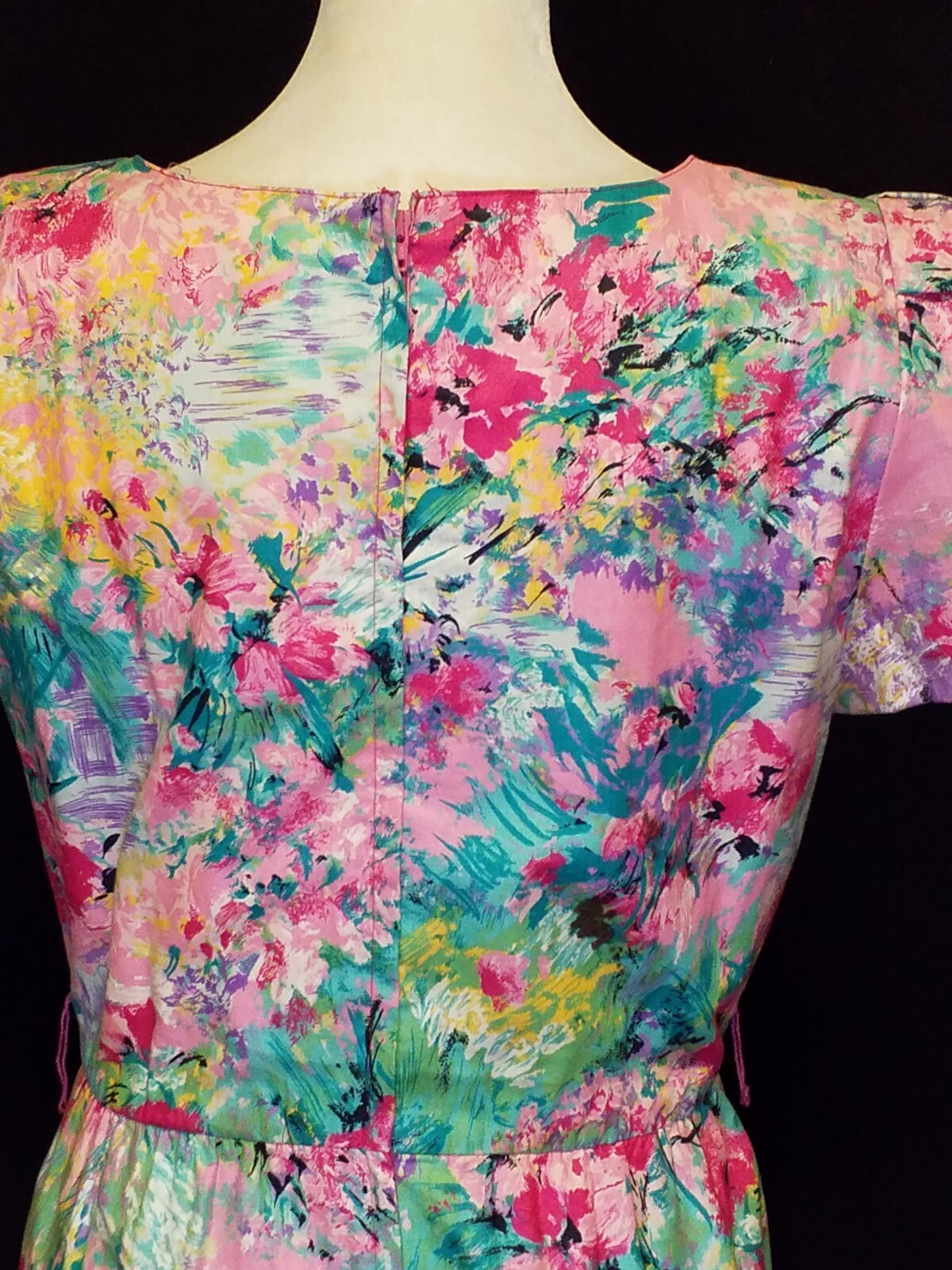 Vtg 80s Willi California Floral Pleated Dress Sz 4 USA
