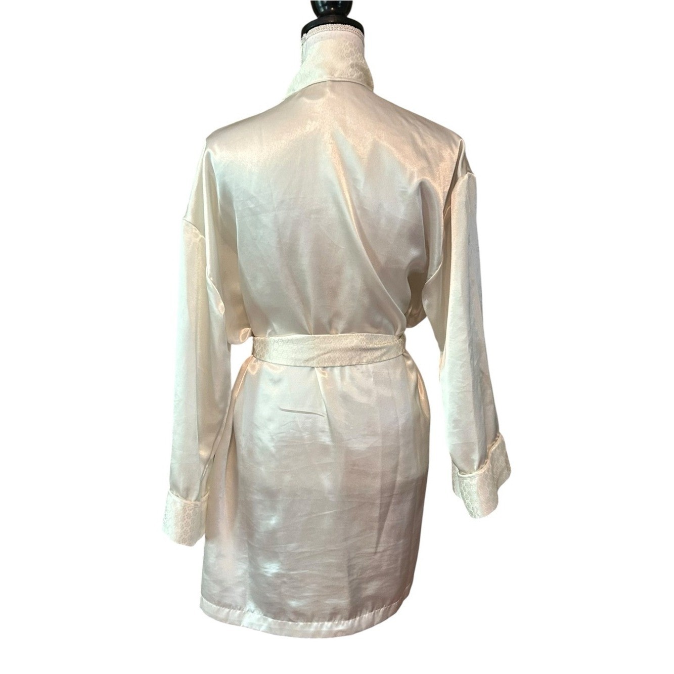 Vintage Victoria’s Secret Gold Label Wrap Belted Satin Bath Robe OS in Ivory