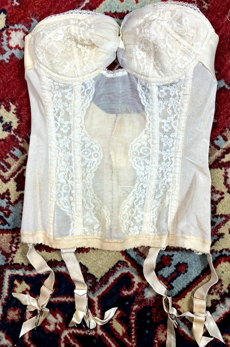 26 – 28 waist Vintage 50s Mariga Bustier With Attached Garters 32 B